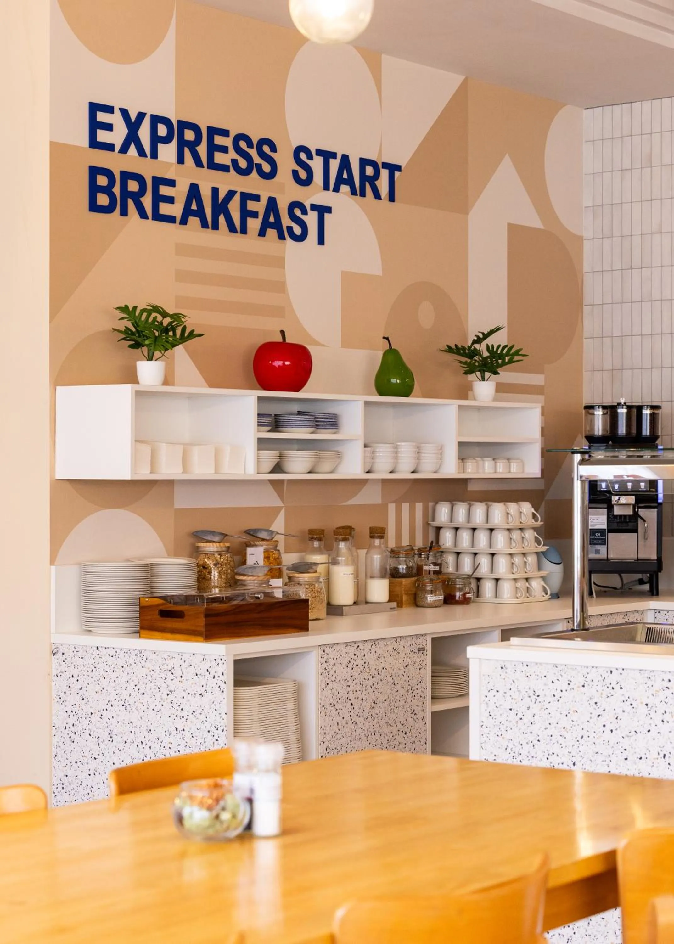 Breakfast in Holiday Inn Express Antwerpen City North by IHG