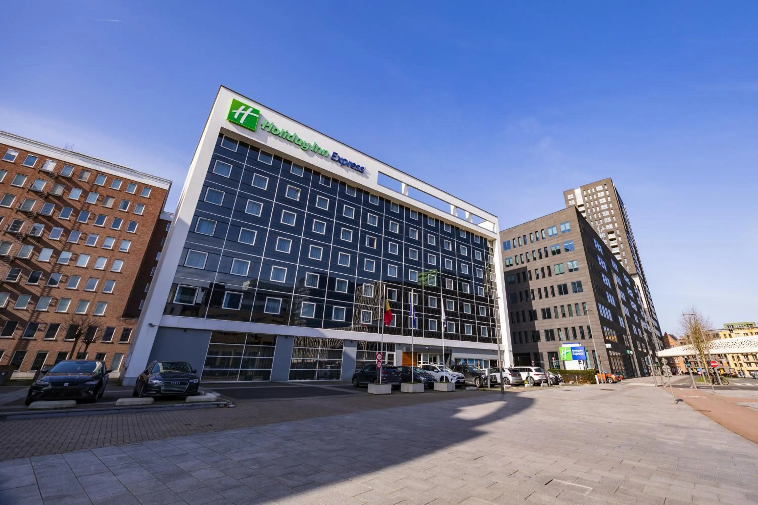 Property building in Holiday Inn Express Antwerpen City North by IHG