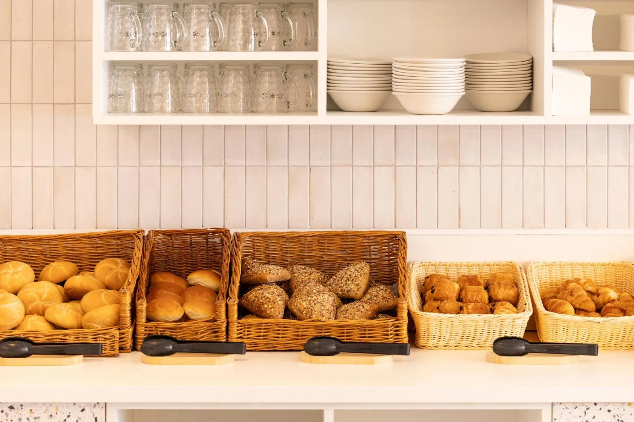 Restaurant/places to eat in Holiday Inn Express Antwerpen City North by IHG