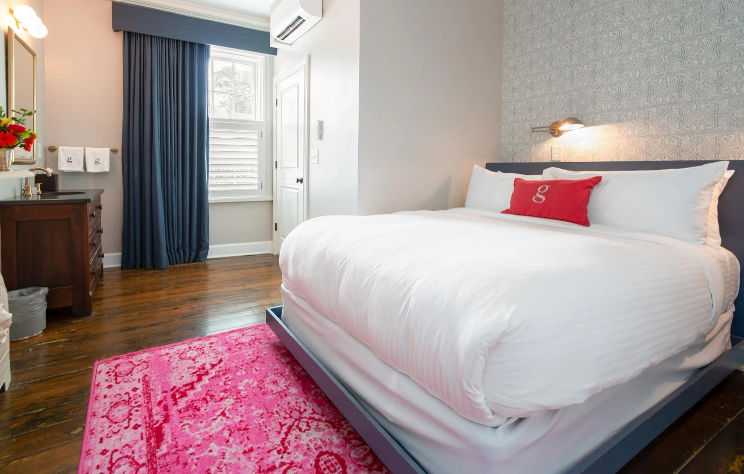 Bed in The Germantown Inn