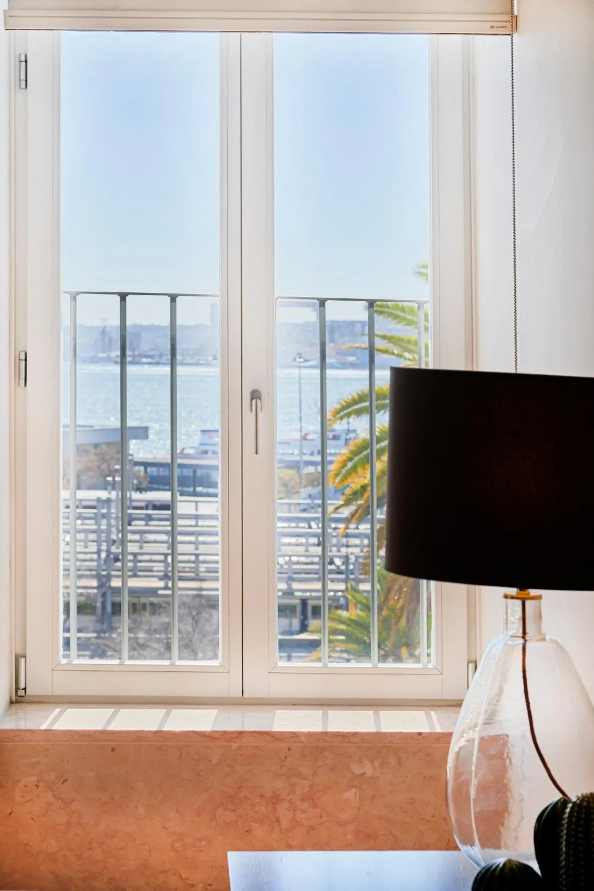 River view in Lisbon Five Stars Apartments 8 Building River view in Lisbon Five Stars Apartments 8 Building