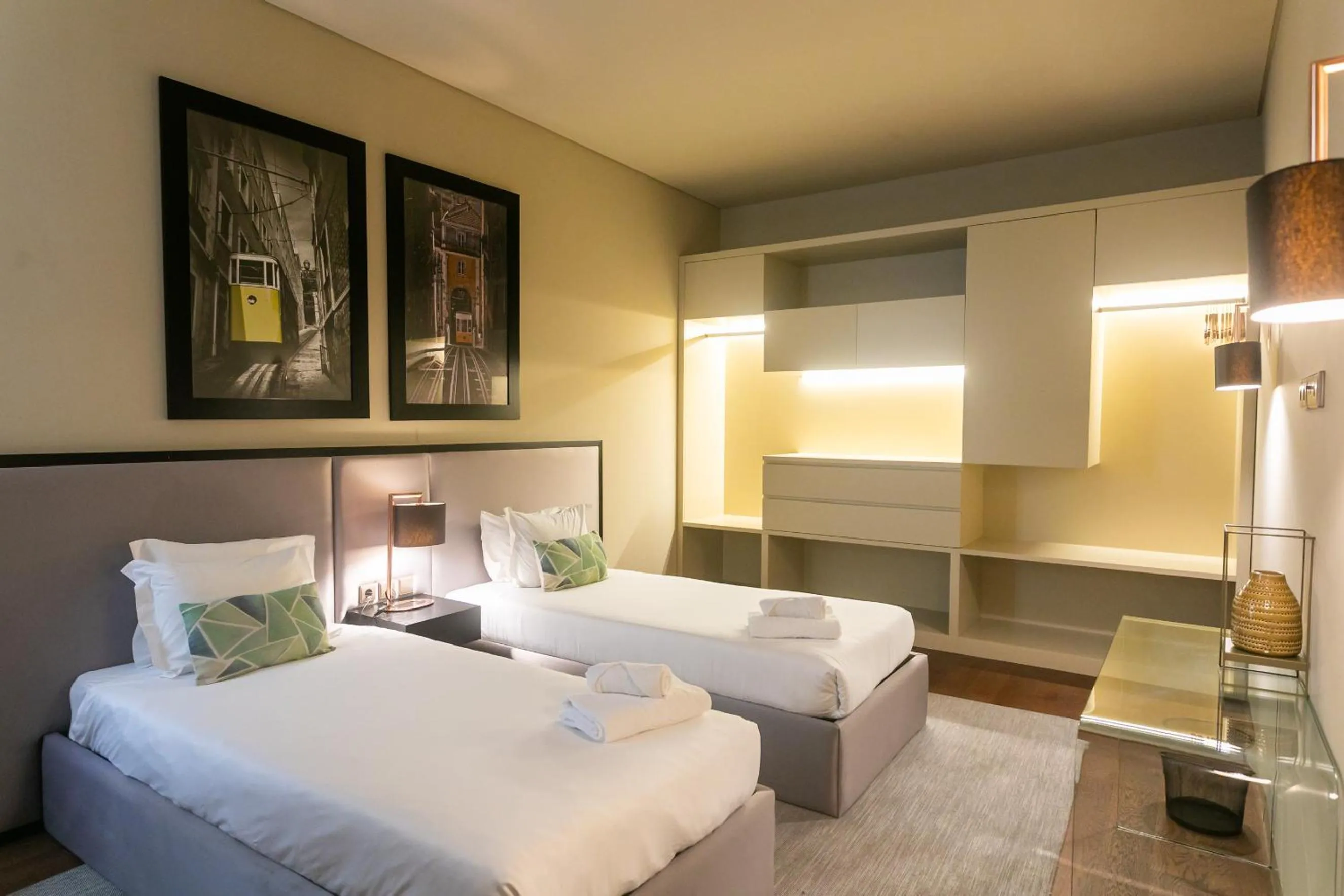 Bed in Lisbon Five Stars Apartments 8 Building