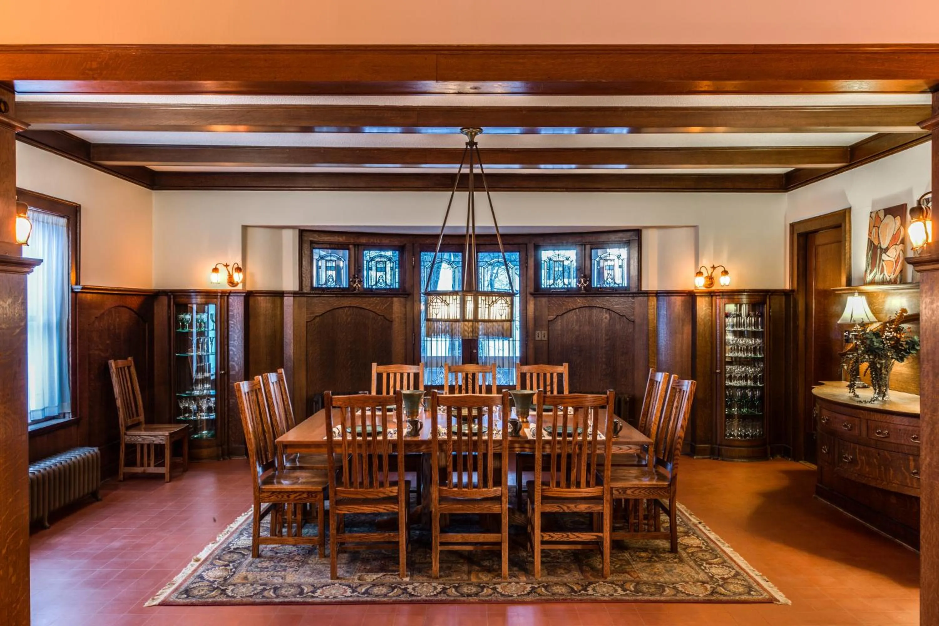 Dining area in Stewart Inn