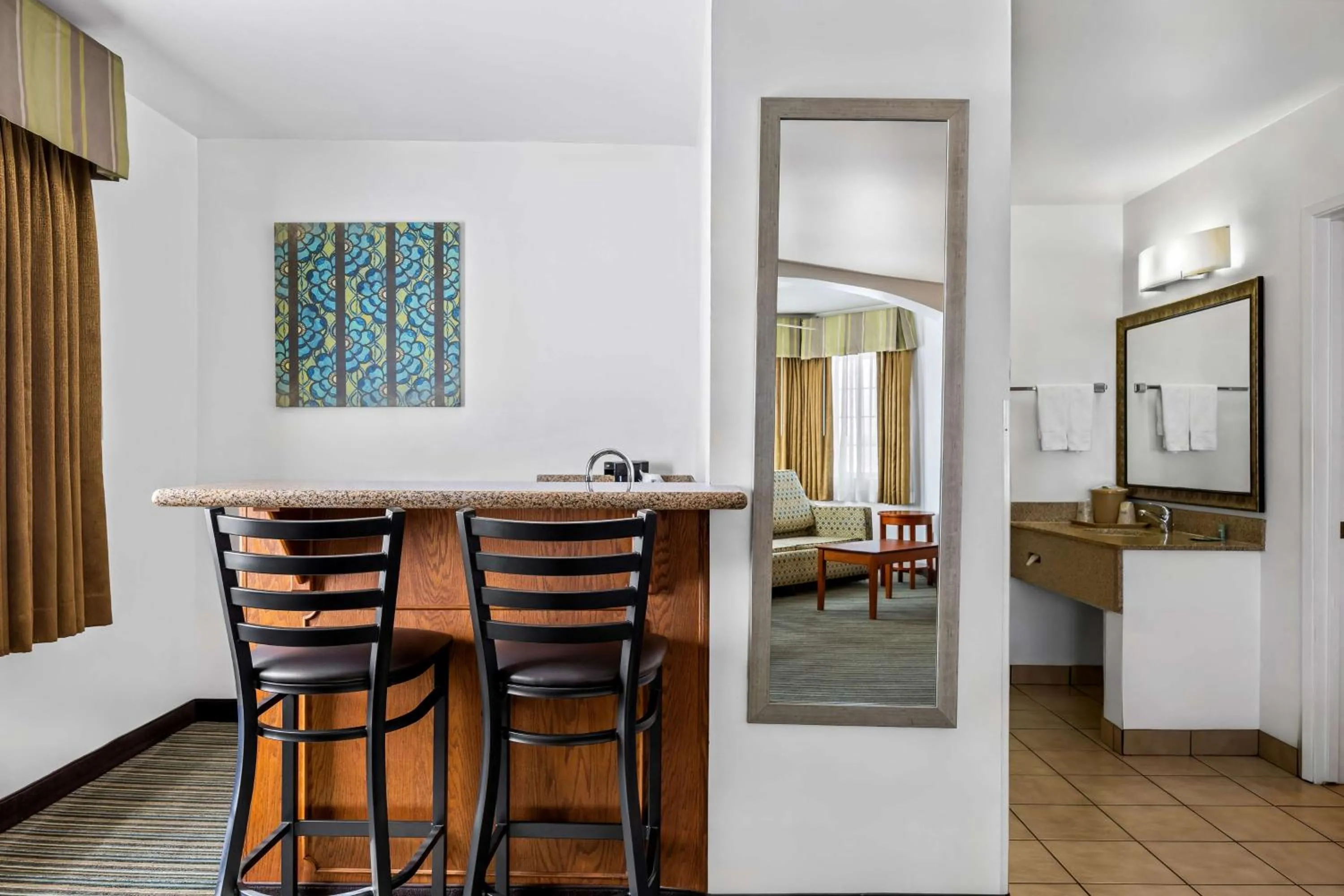 Photo of the whole room in Best Western Liberty Inn