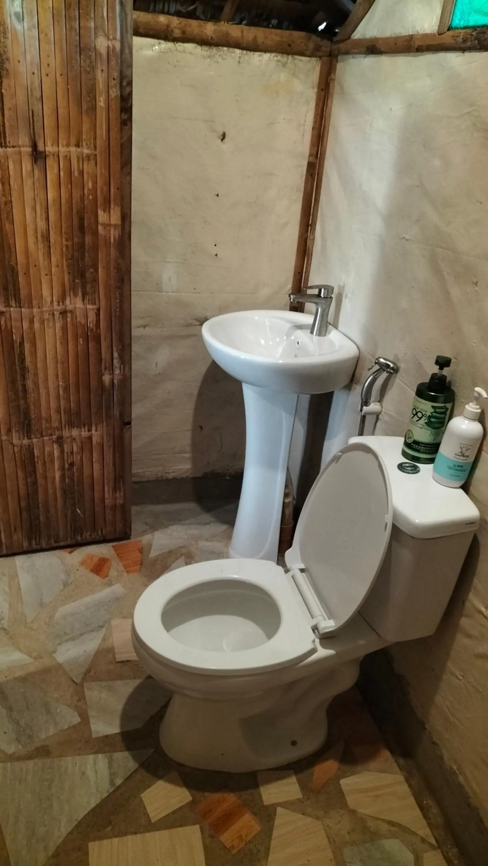 Toilet in Erlittop Nature Lodge