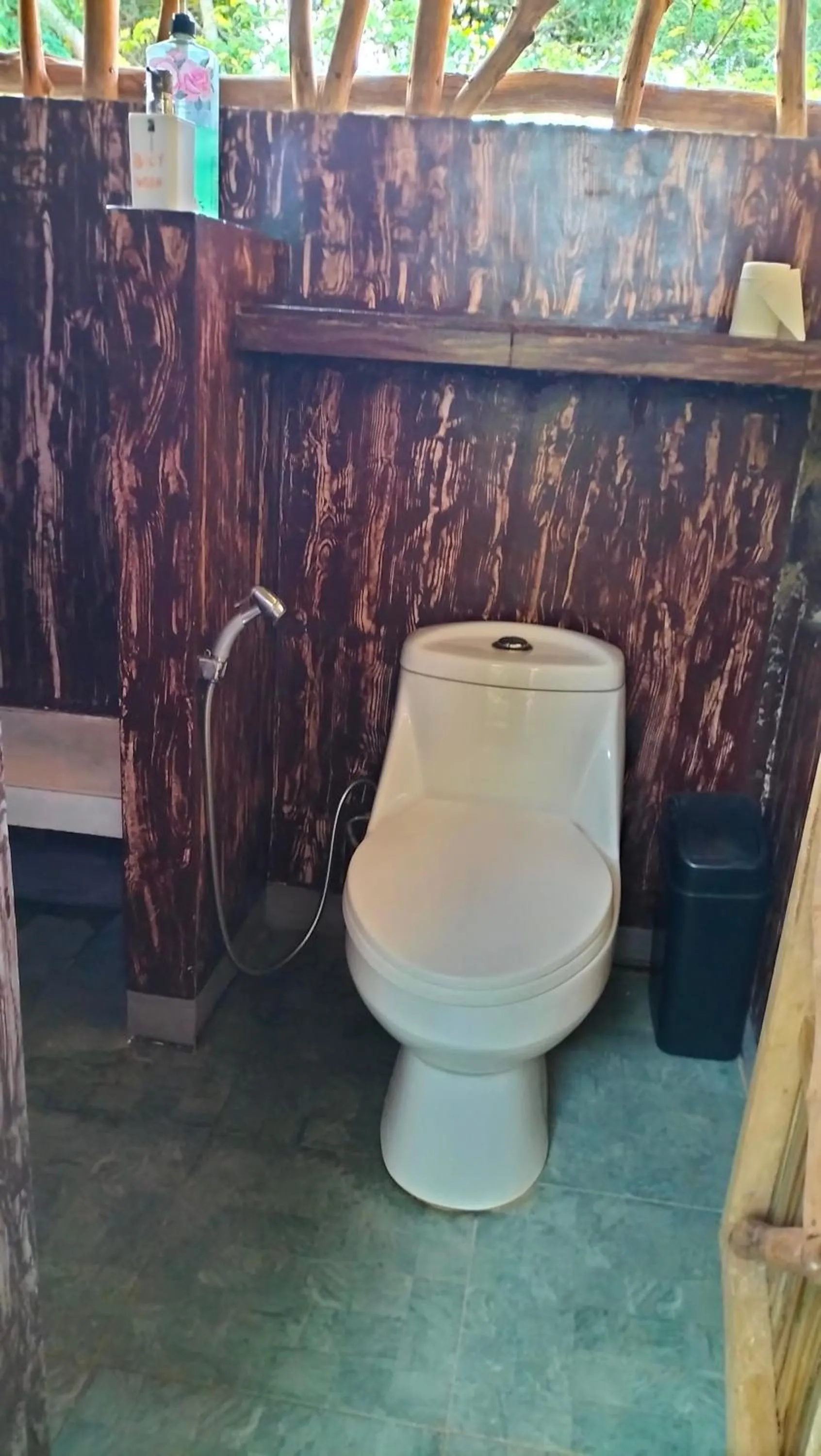 Toilet in Erlittop Nature Lodge