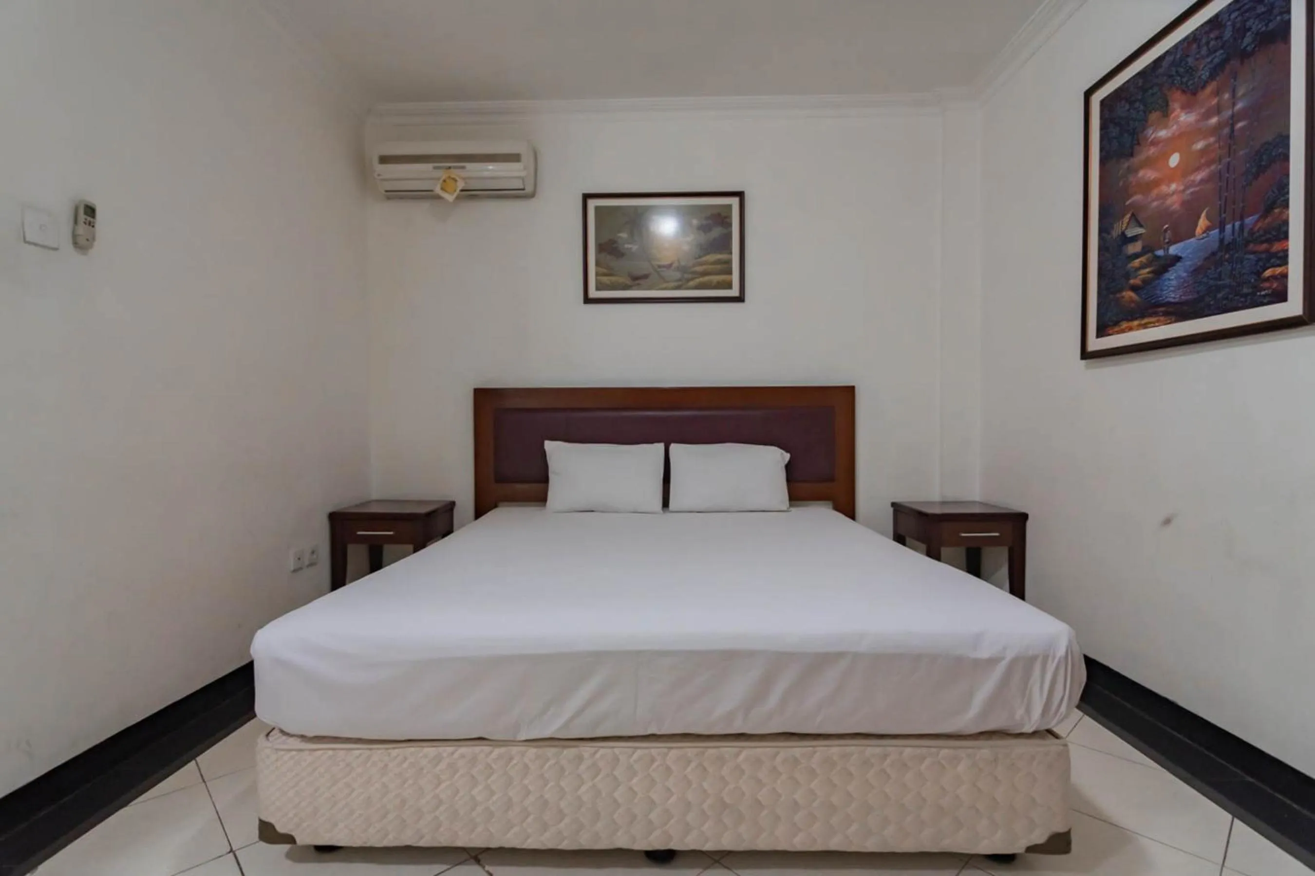 Bedroom, Bed in RedDoorz Plus at Buah Batu