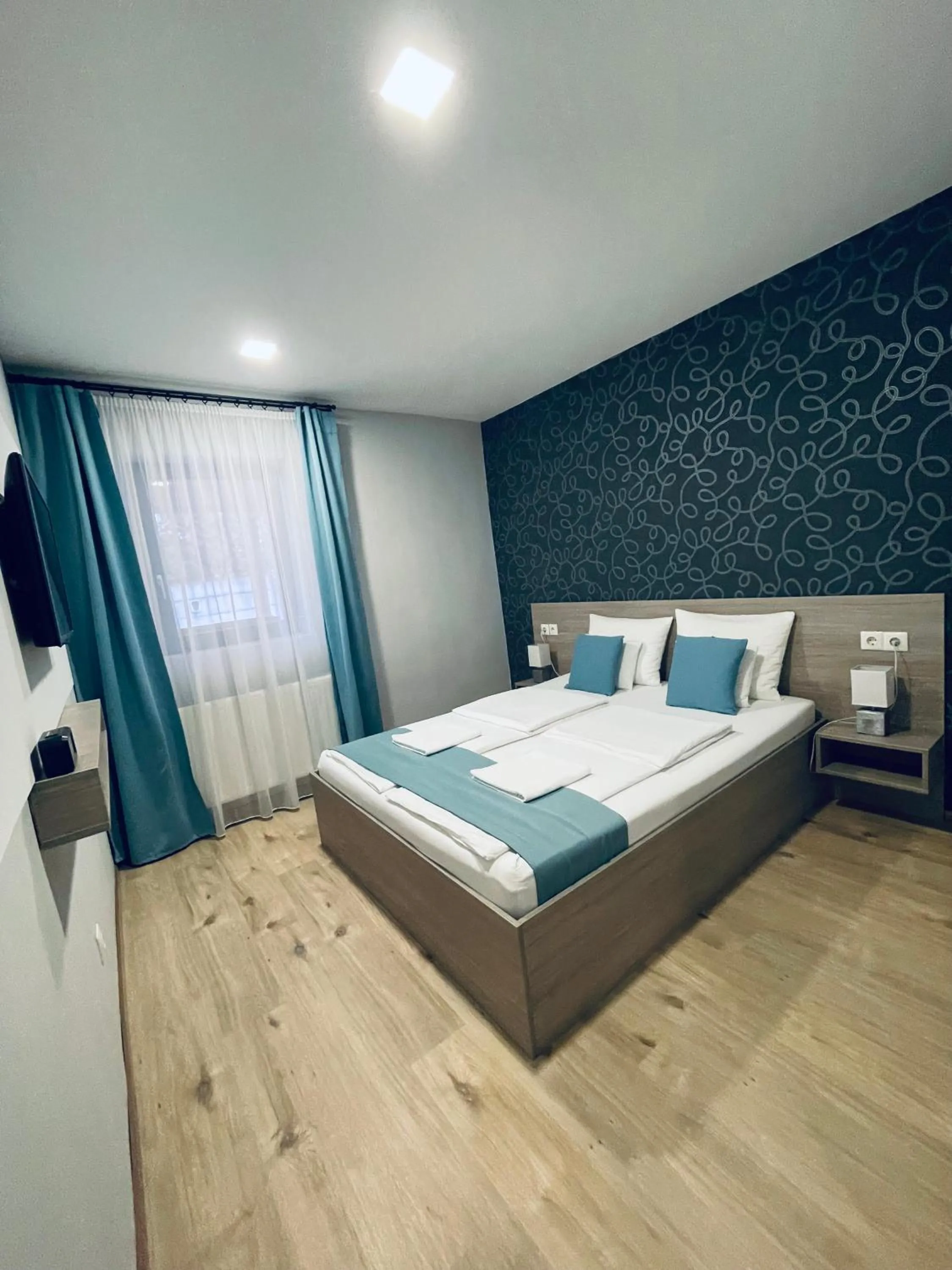 Property building, Bed in Thermal Apartman