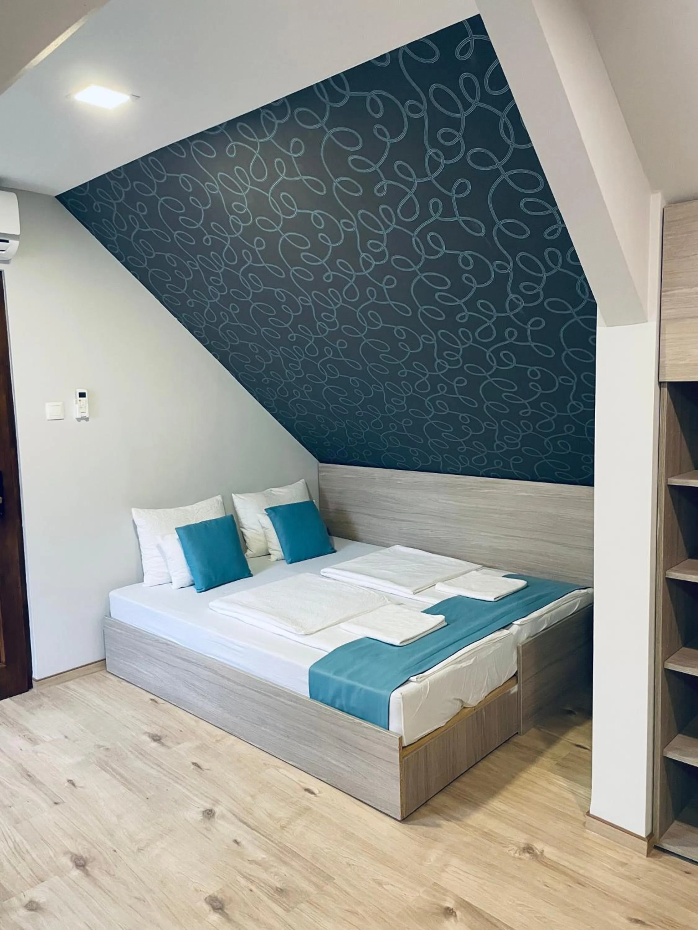 Property building, Bed in Thermal Apartman