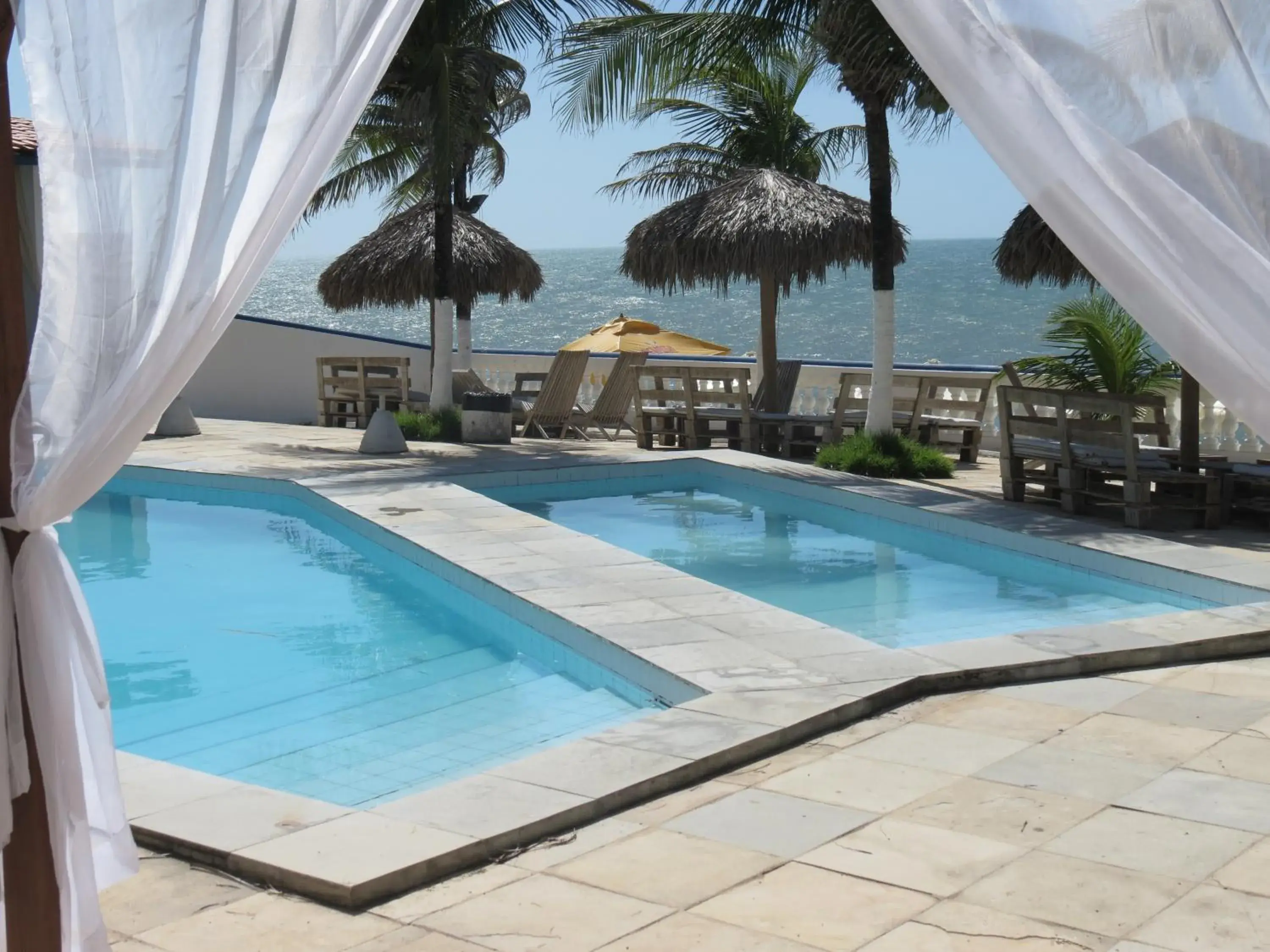 Swimming pool in La Suite Praia Hotel Swimming pool in La Suite Praia Hotel