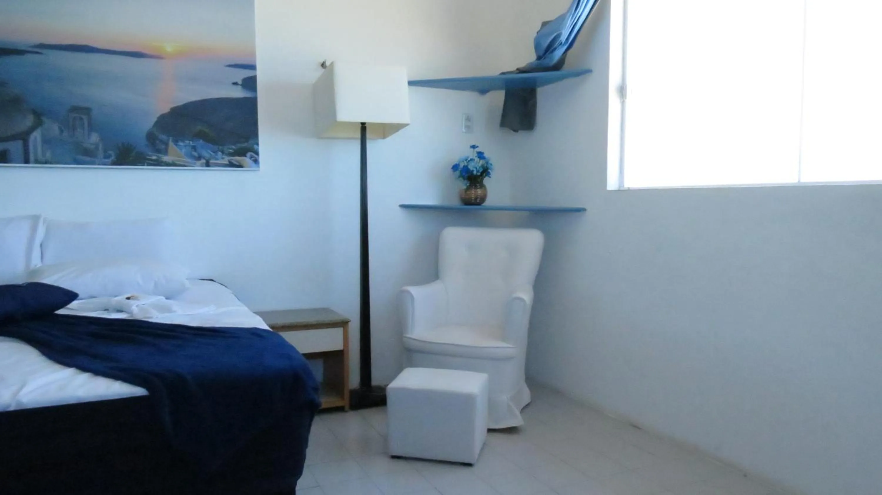 Photo of the whole room, Bed in La Suite Praia Hotel