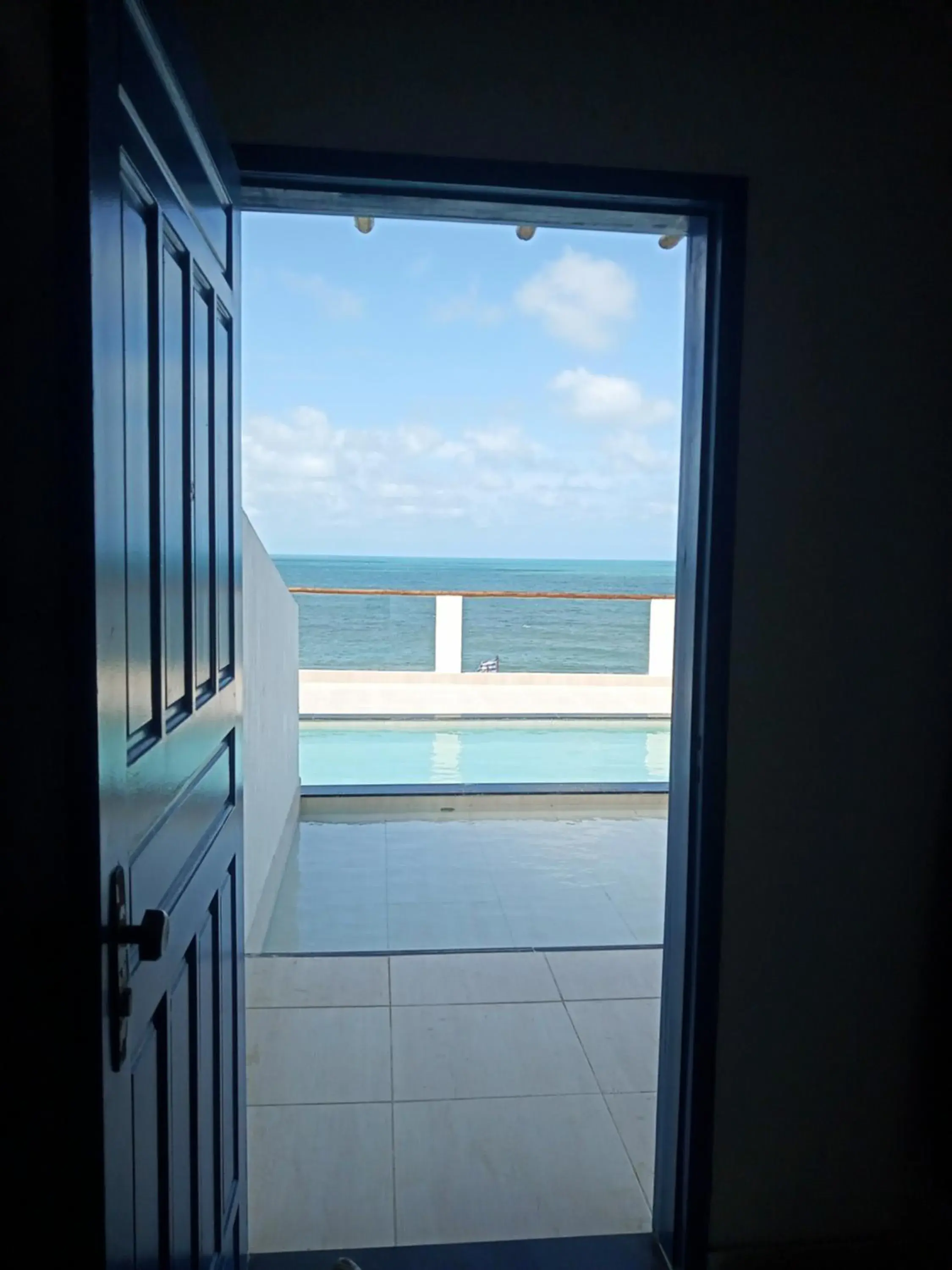 Pool view in La Suite Praia Hotel Pool view in La Suite Praia Hotel