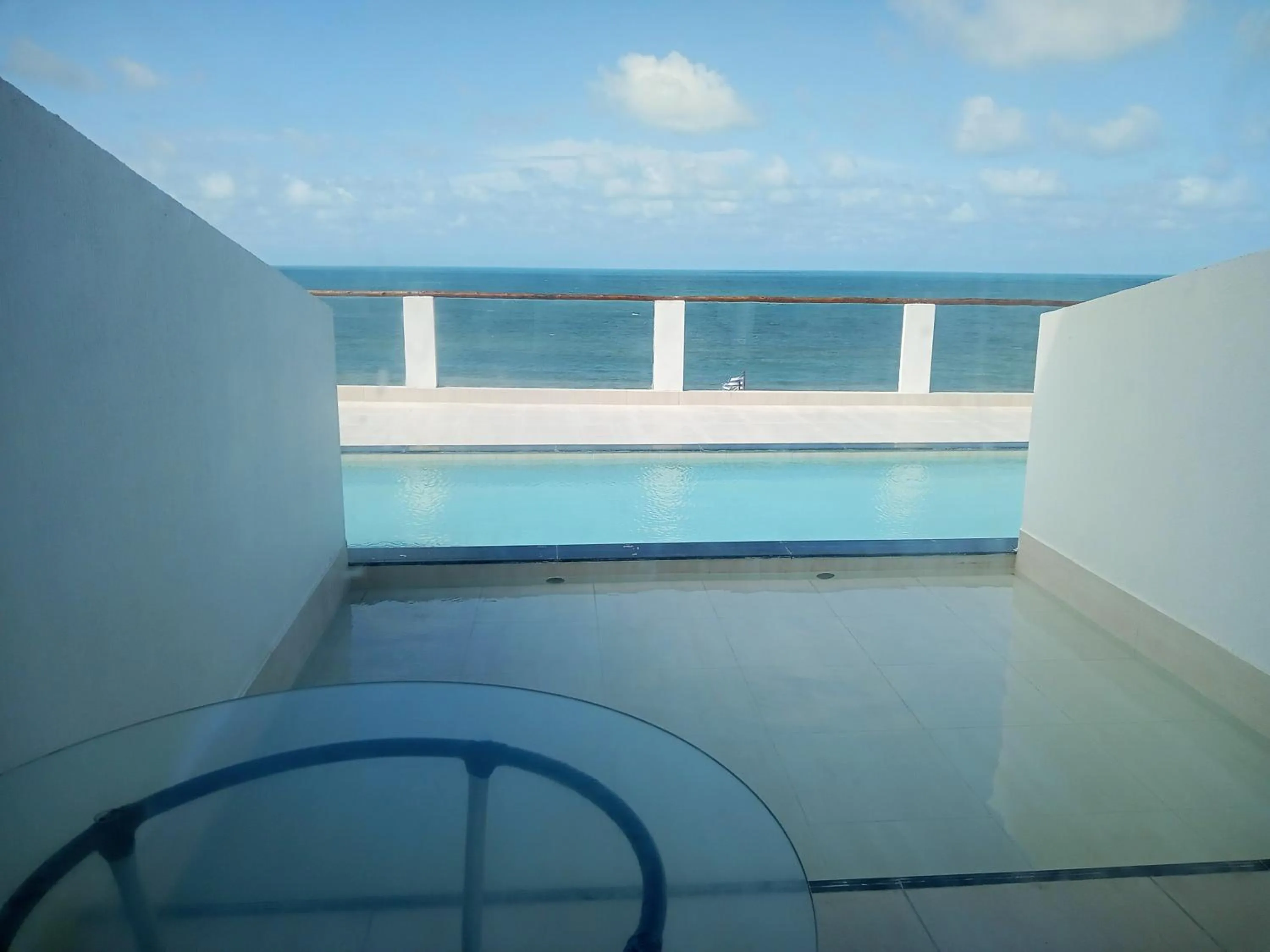 Pool view in La Suite Praia Hotel