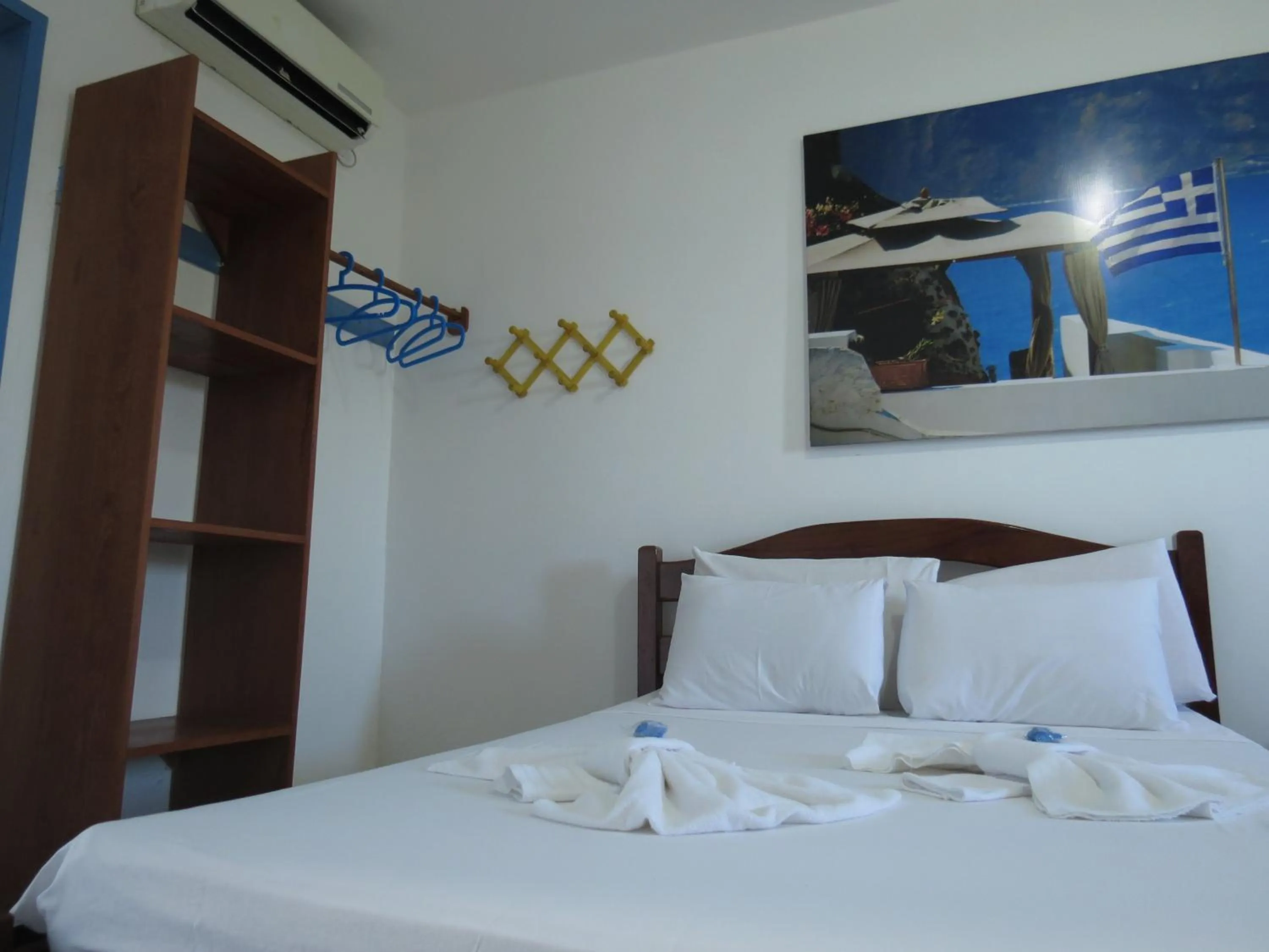 Photo of the whole room, Bed in La Suite Praia Hotel