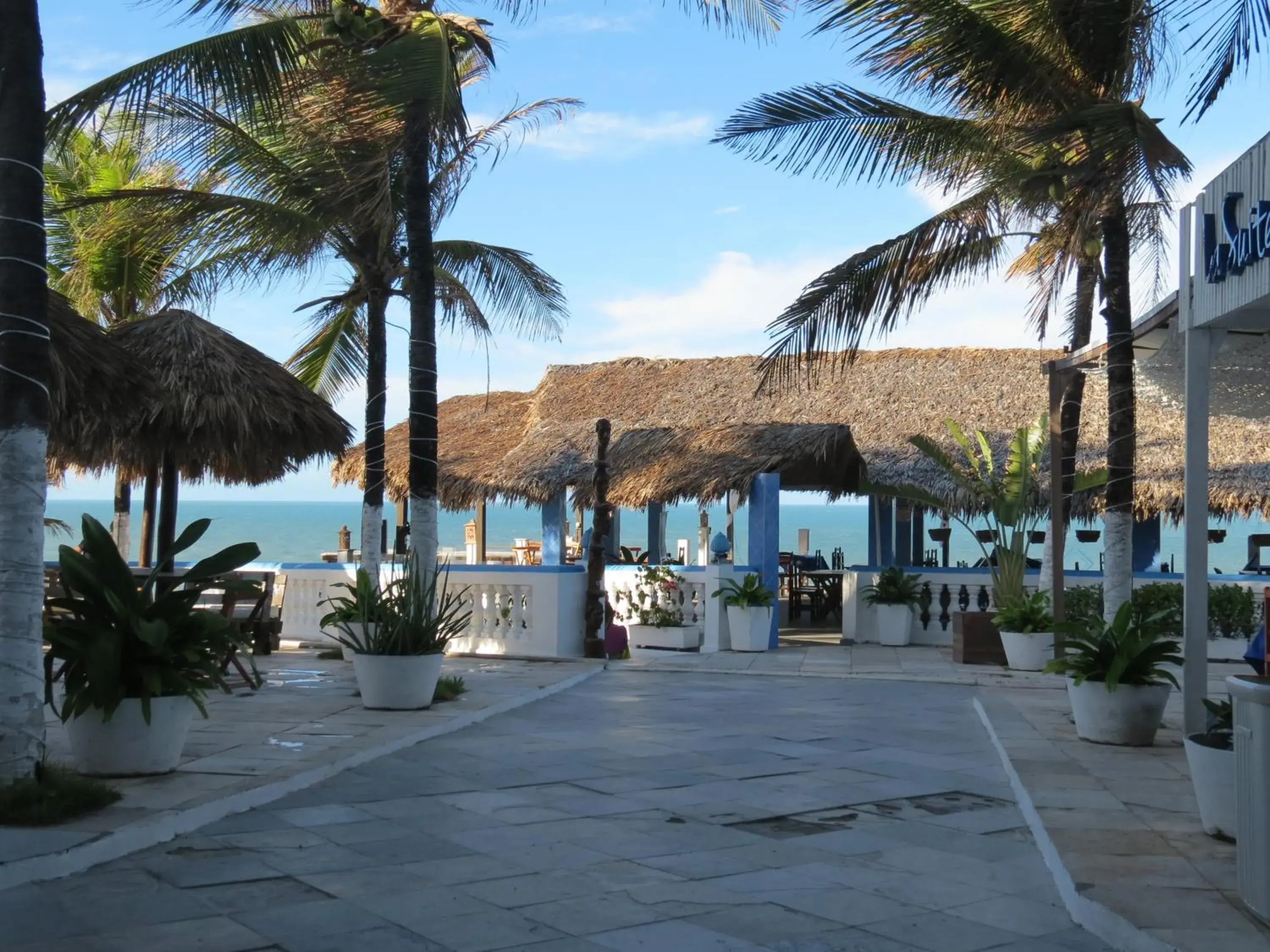 Restaurant/places to eat in La Suite Praia Hotel Restaurant/places to eat in La Suite Praia Hotel