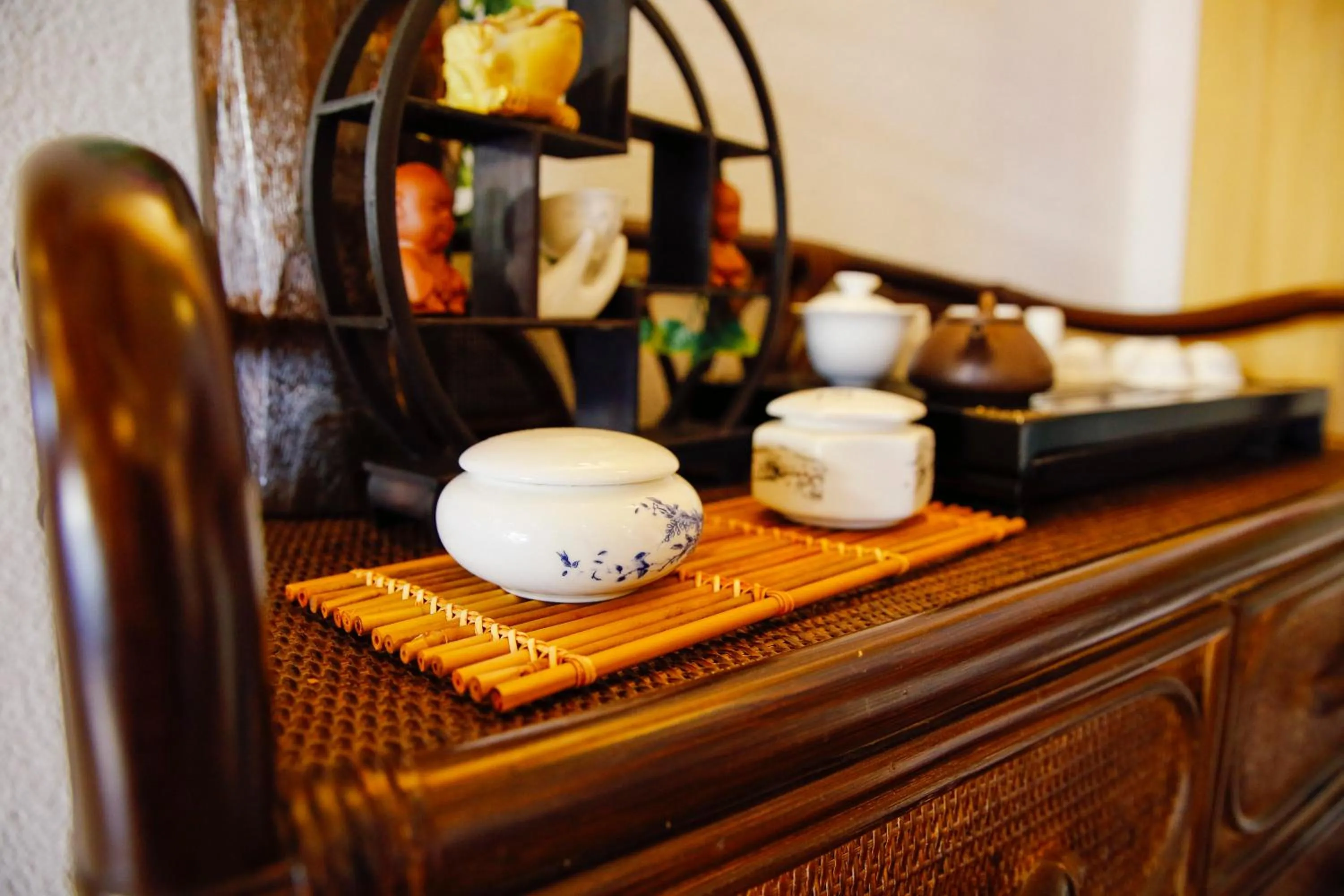 Decorative detail in Shinnishiki Hotel