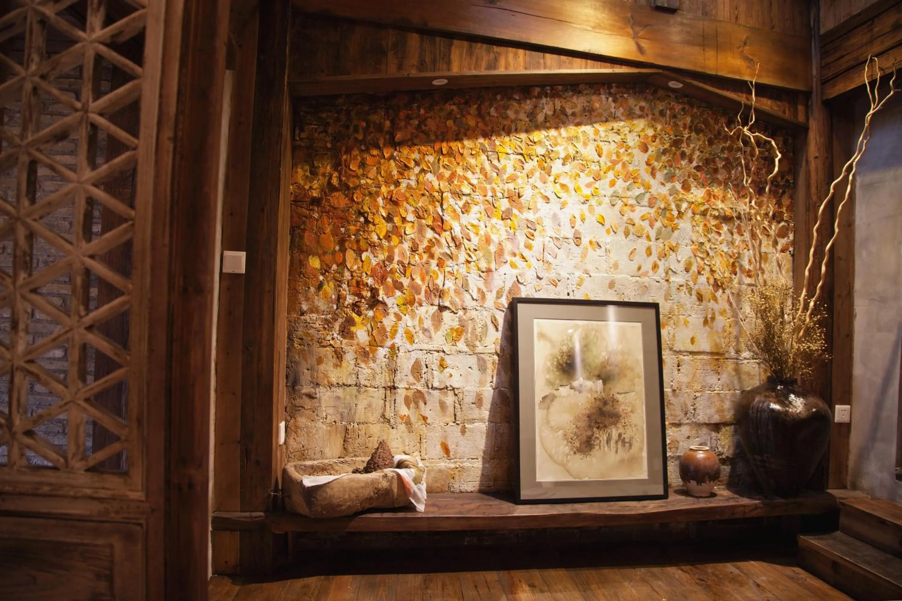 Decorative detail in WuYuan QiYe YanXiang Guesthouse