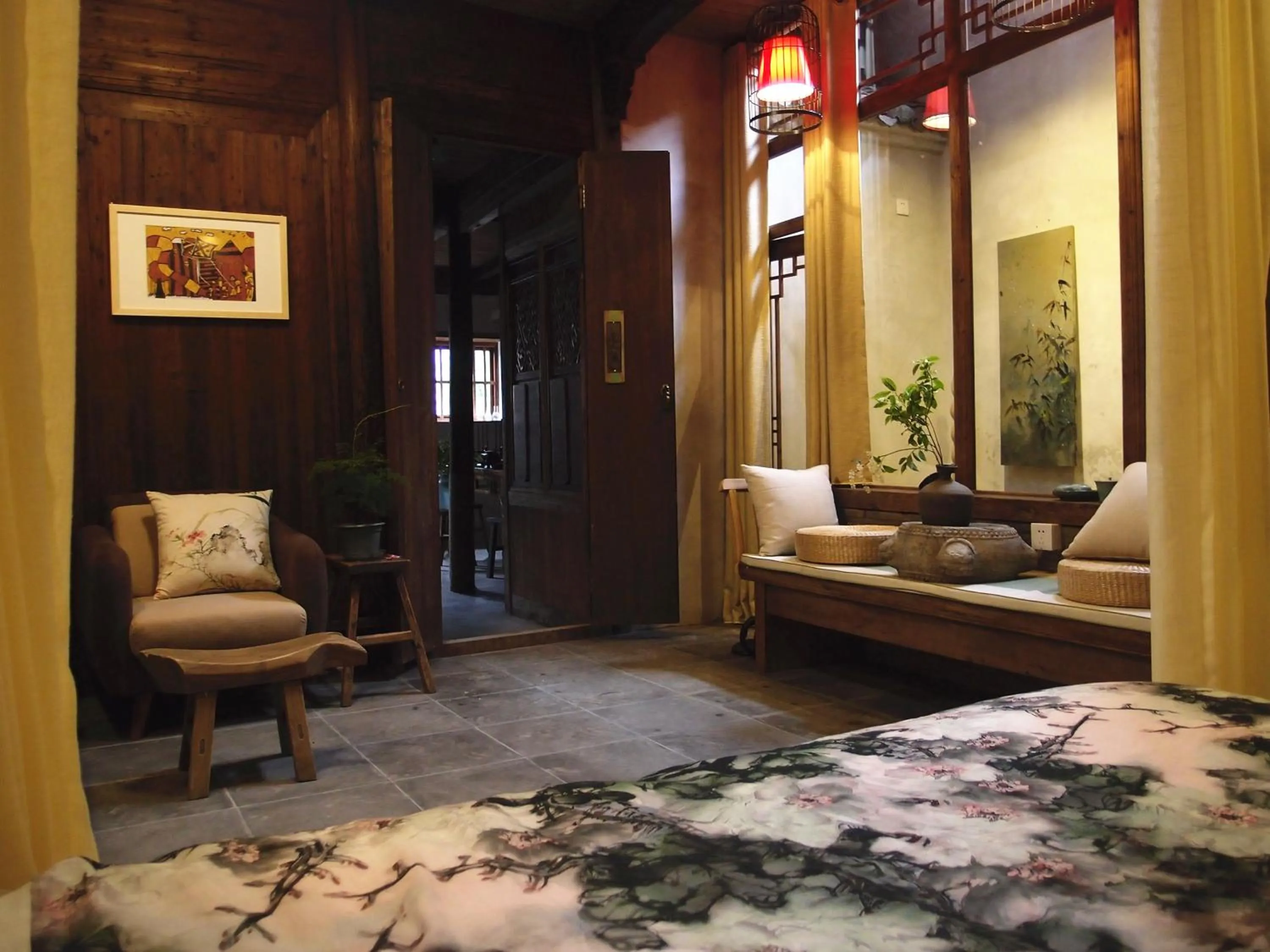 Photo of the whole room, Bed in WuYuan QiYe YanXiang Guesthouse