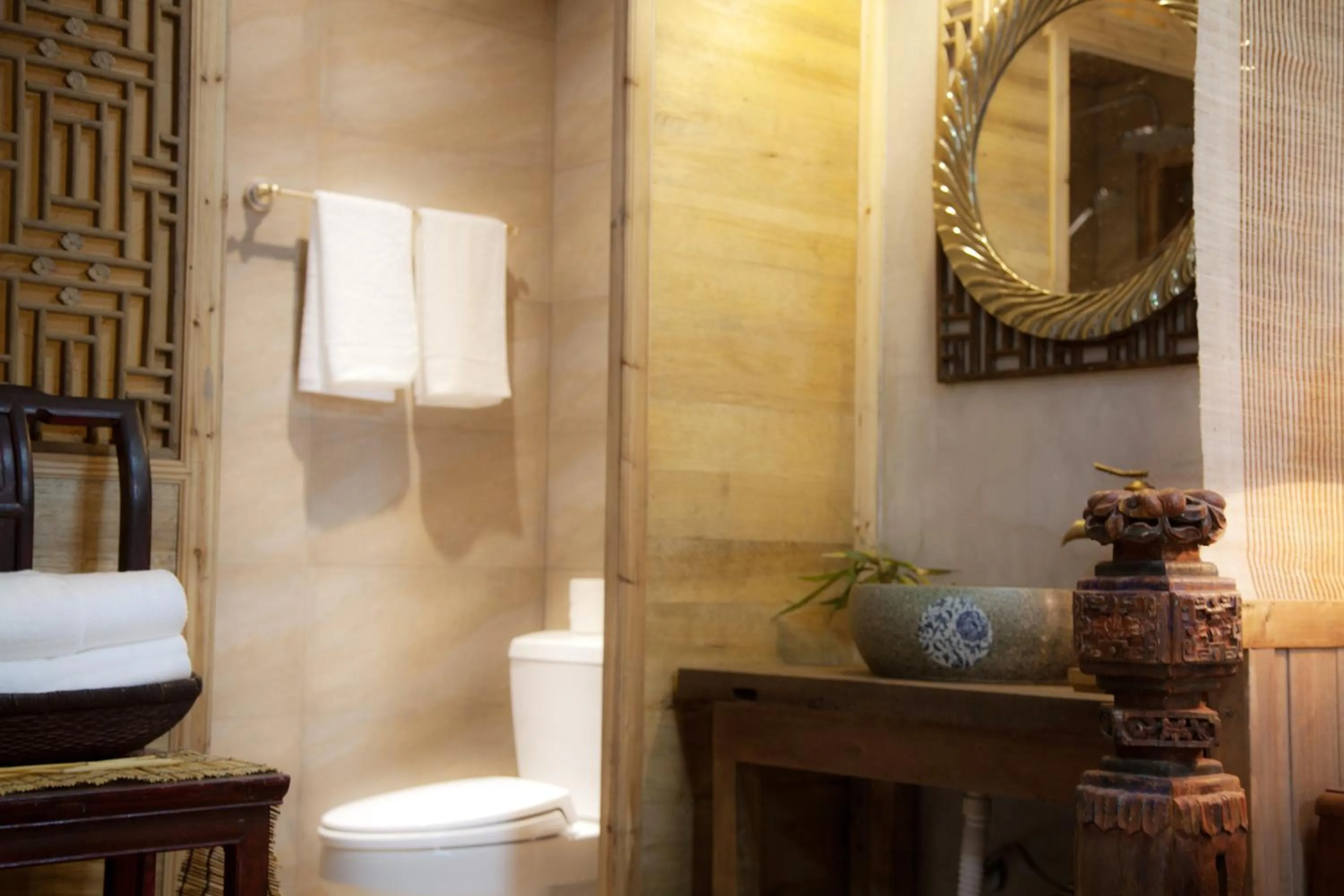 Bathroom in WuYuan QiYe YanXiang Guesthouse