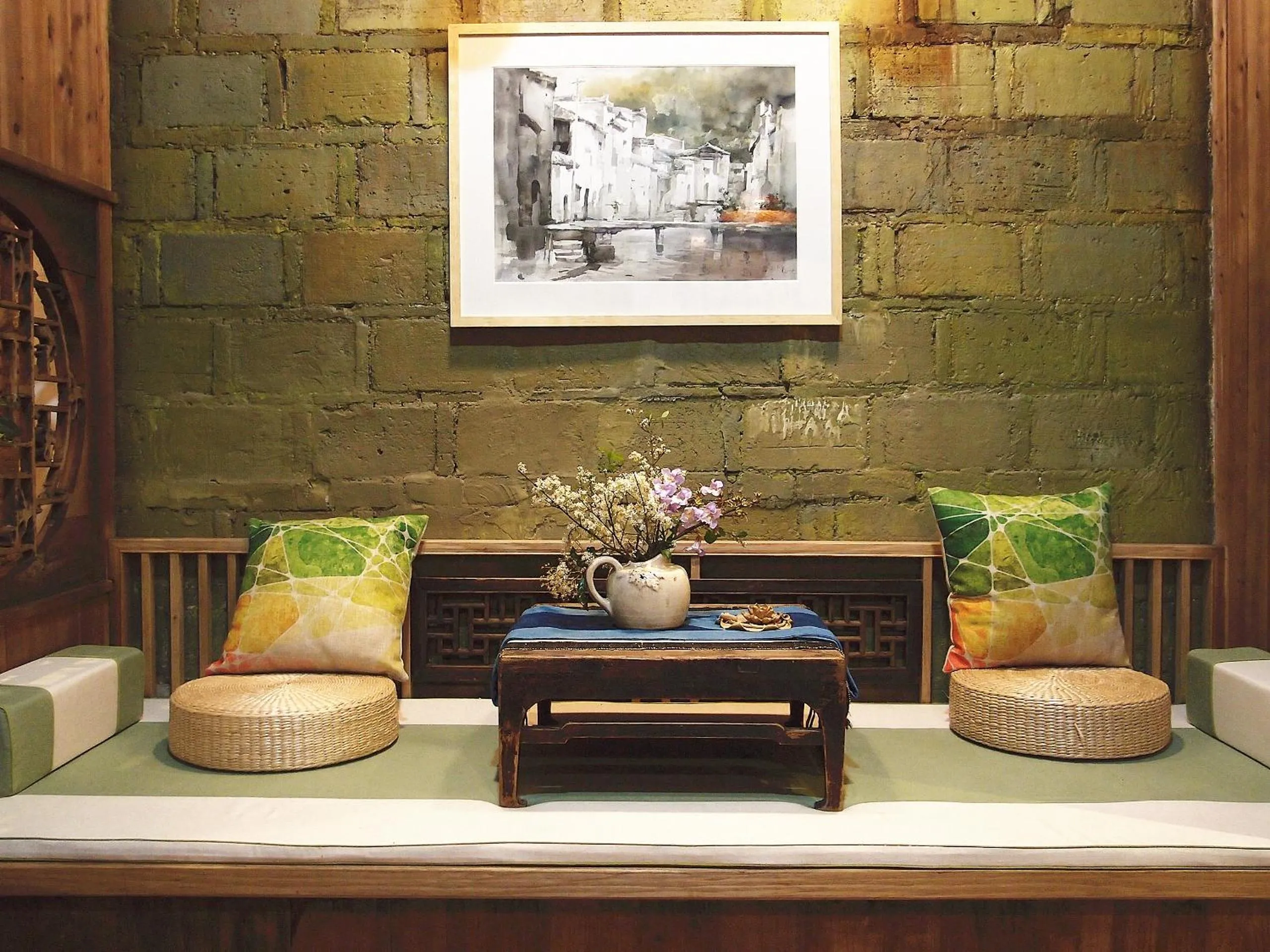 Seating area in WuYuan QiYe YanXiang Guesthouse