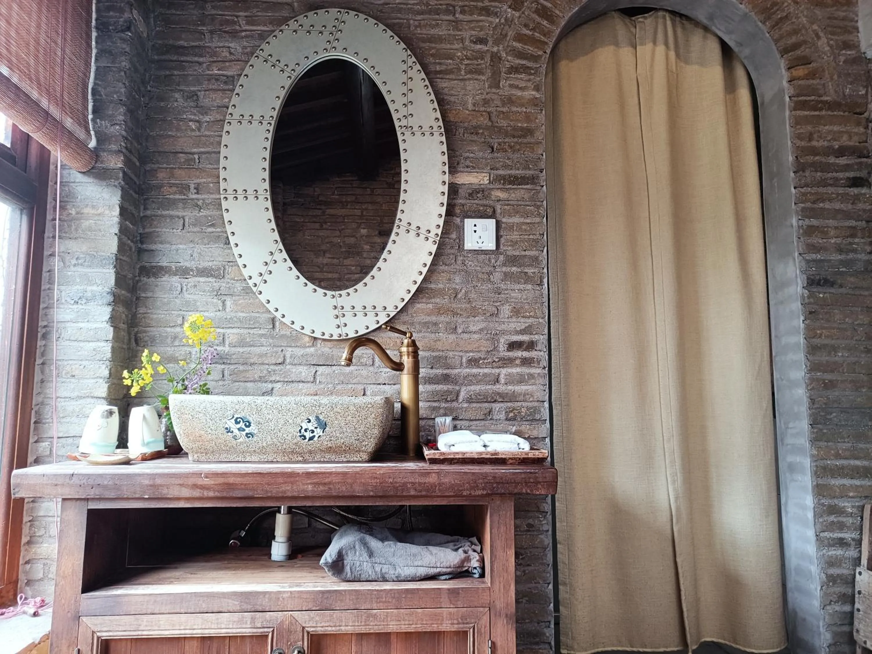 WuYuan QiYe YanXiang Guesthouse