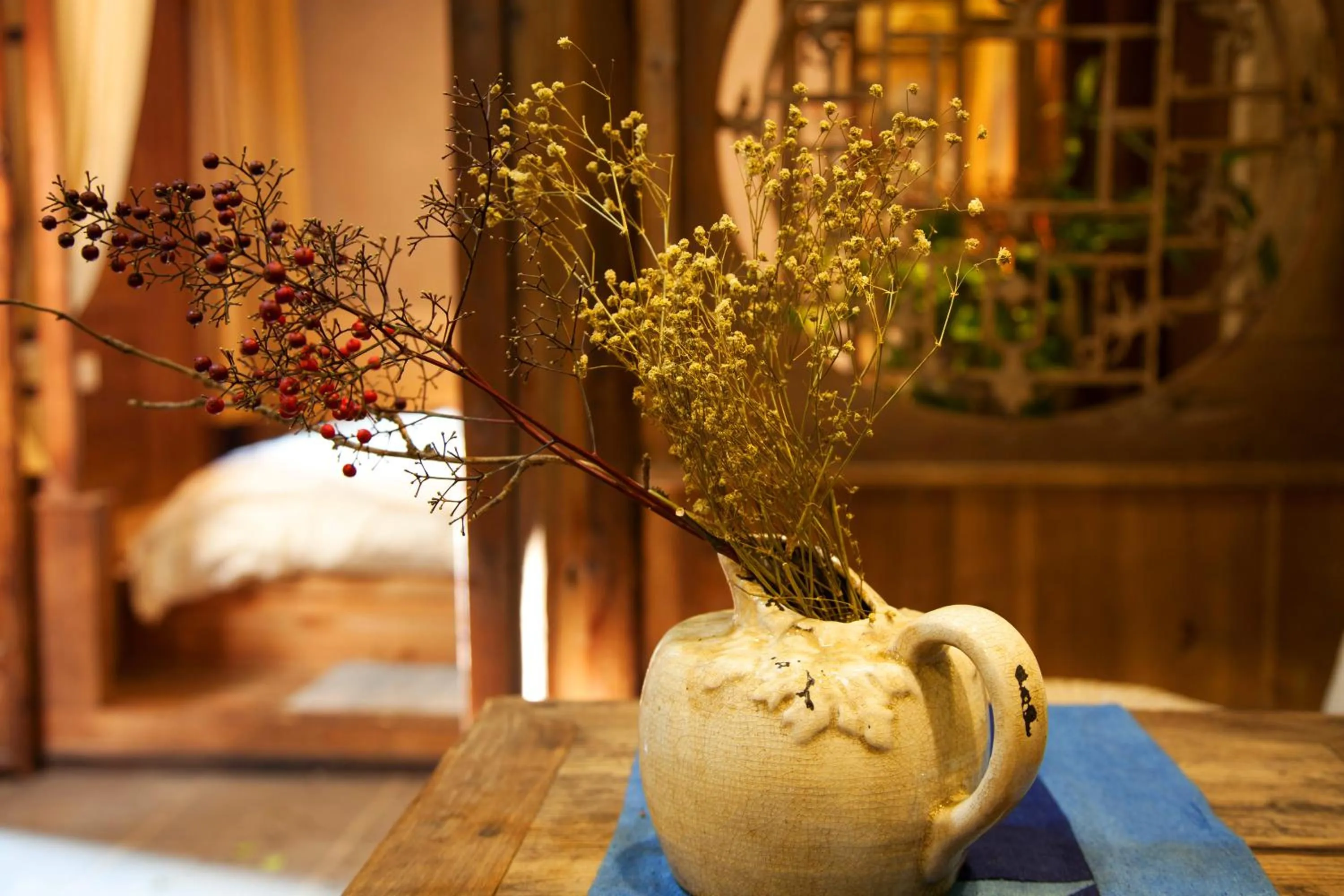 Decorative detail in WuYuan QiYe YanXiang Guesthouse