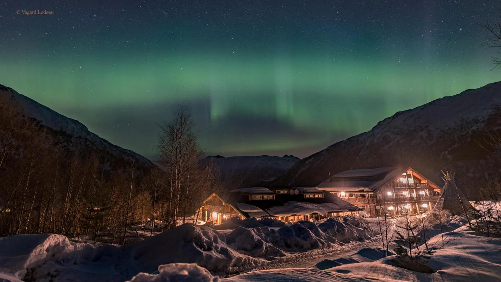 Facade/entrance in Blåtind Boutique Hotel