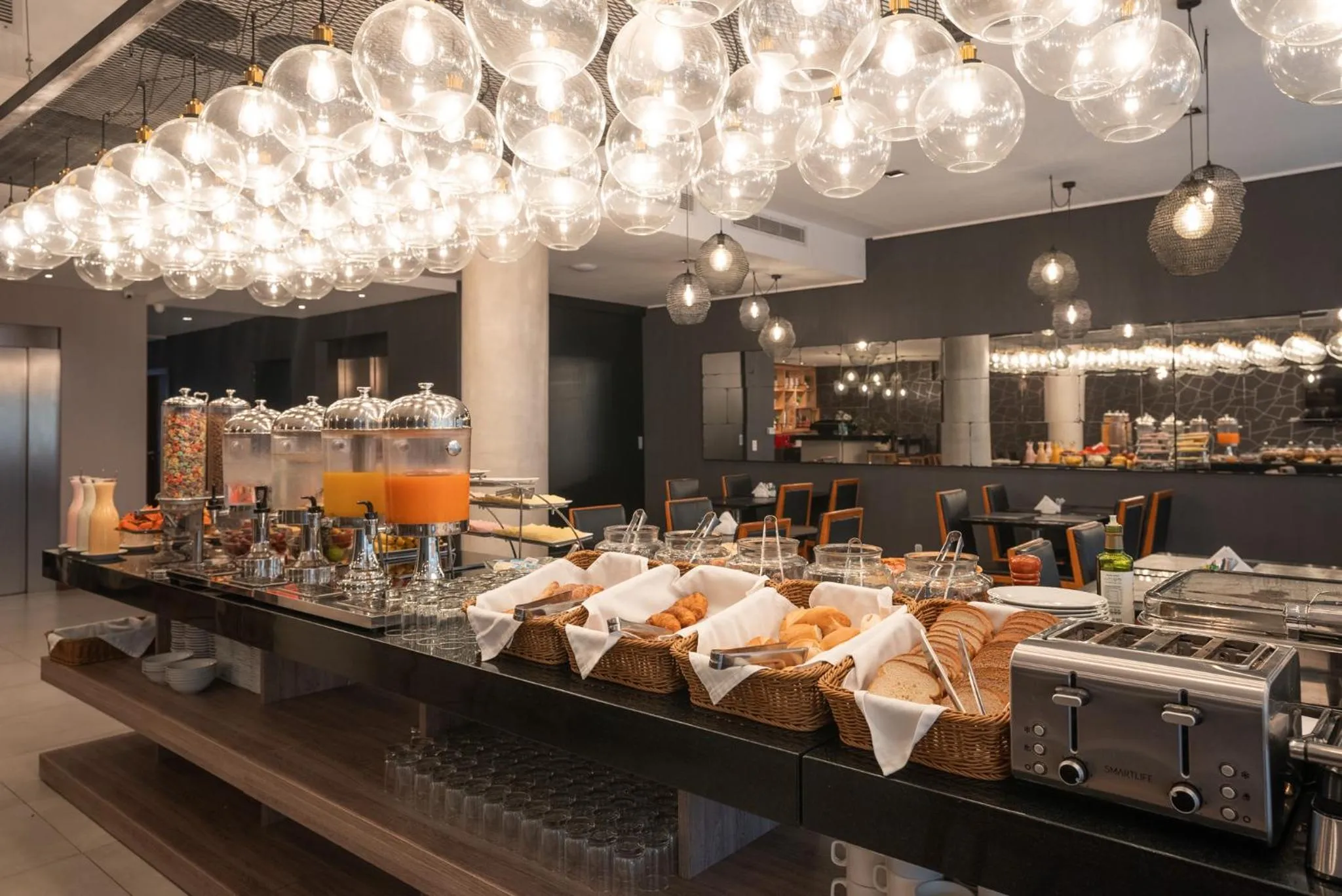 Buffet breakfast in Frontier Hotel Rivera