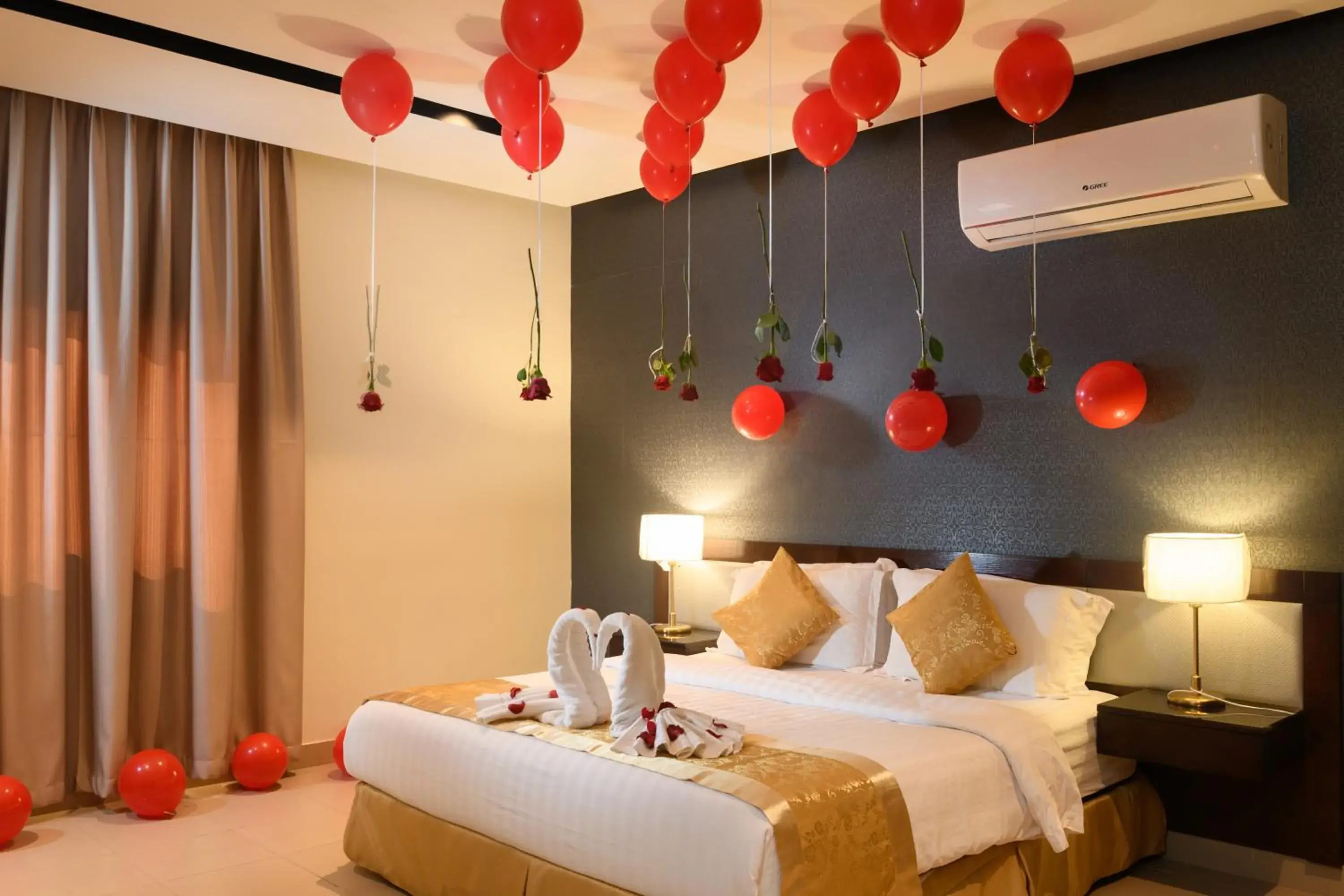 Bed in Triple Tree Serviced Units Bed in Triple Tree Serviced Units