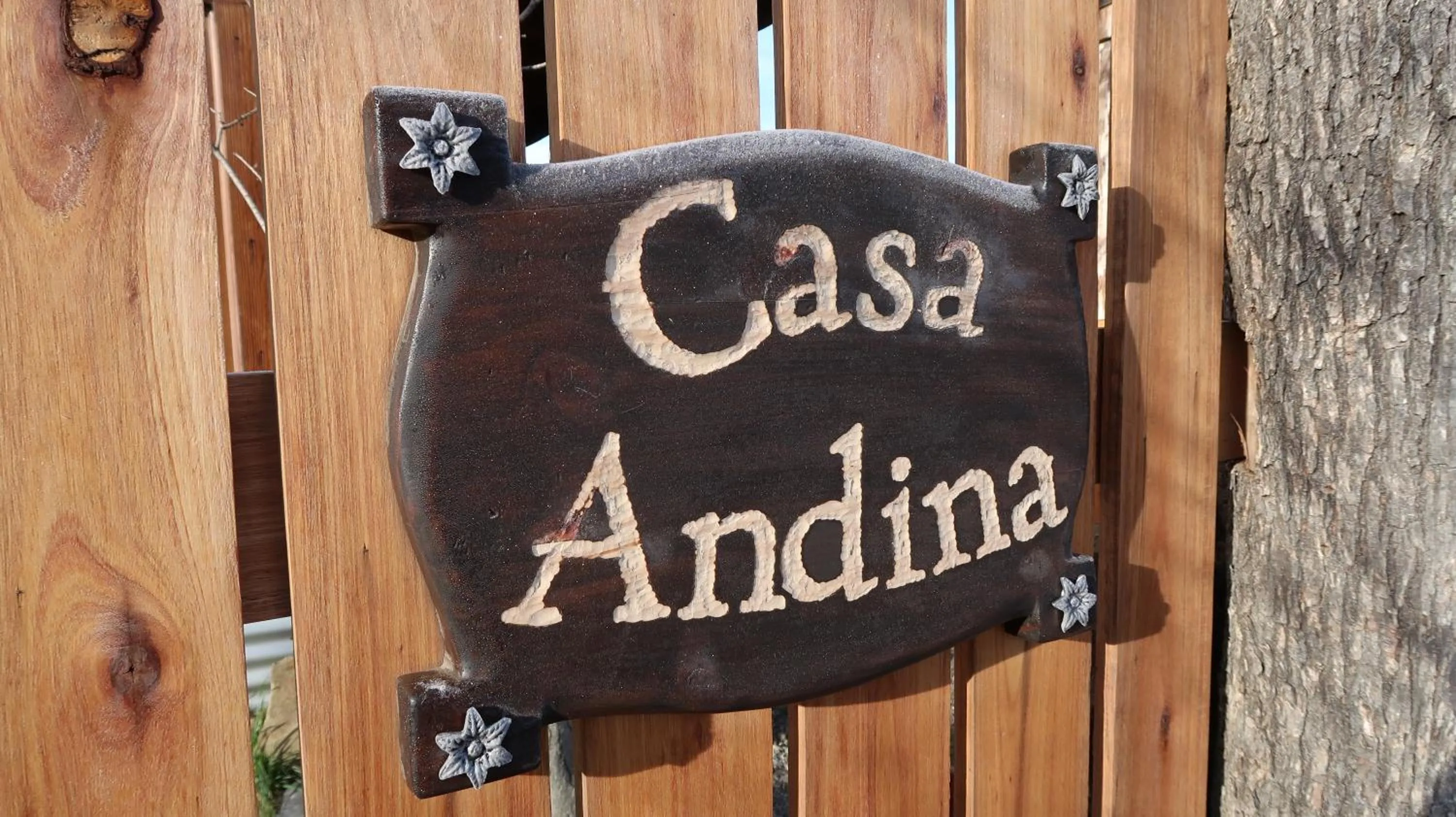 Logo/Certificate/Sign in CasaAndina Chalten