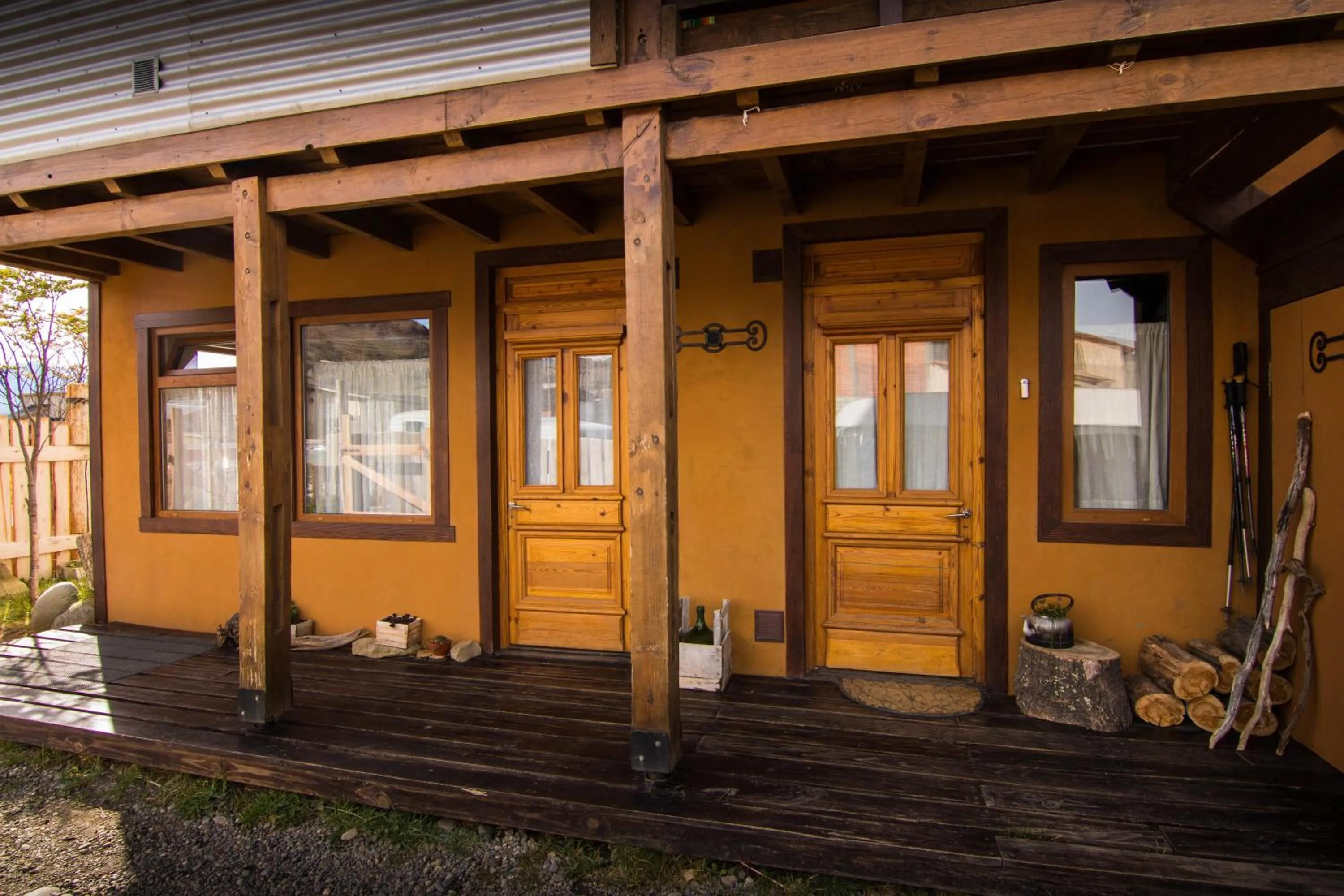 Facade/entrance in CasaAndina Chalten