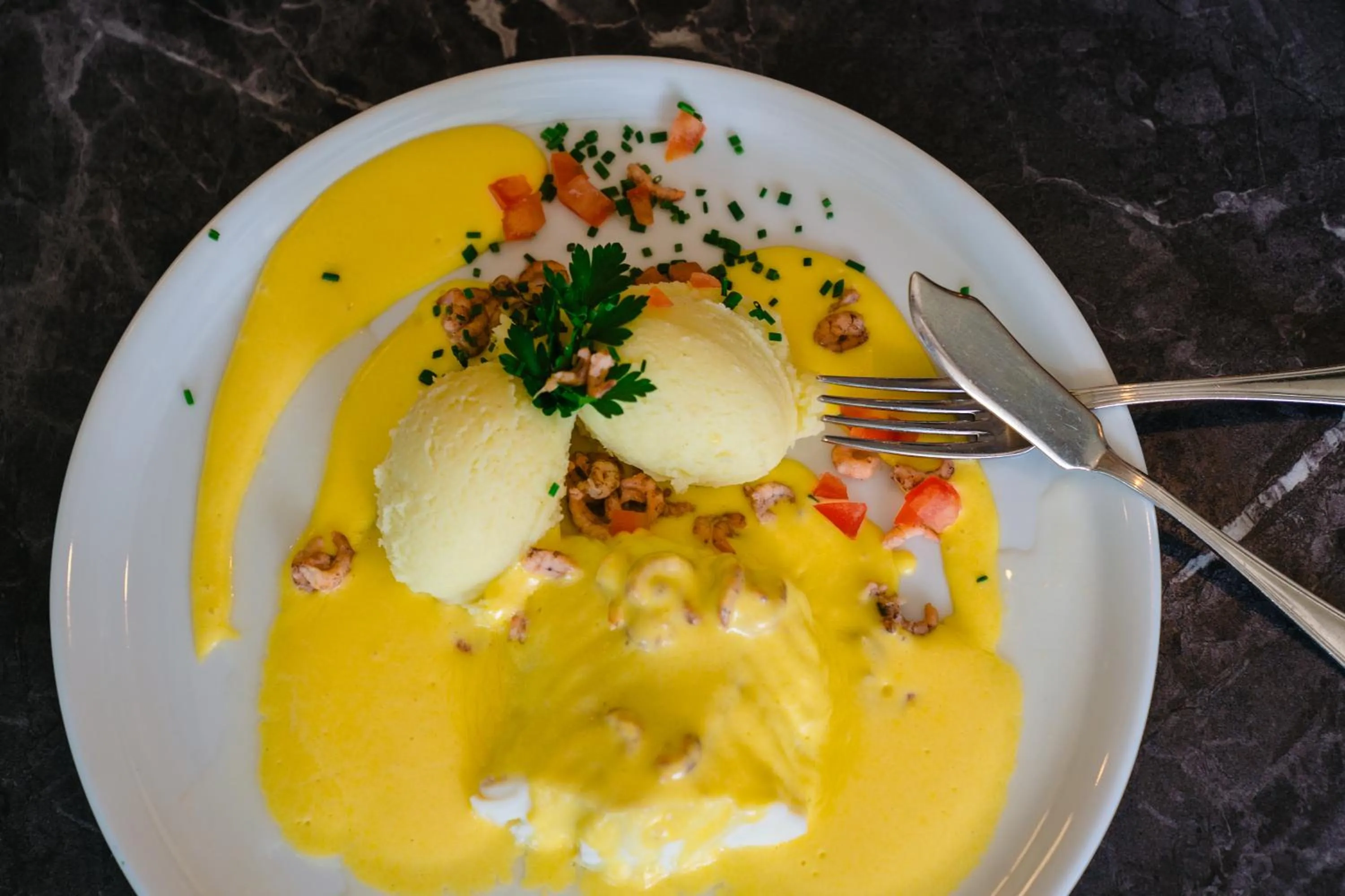 Restaurant/places to eat in Hotel Ambassadeur