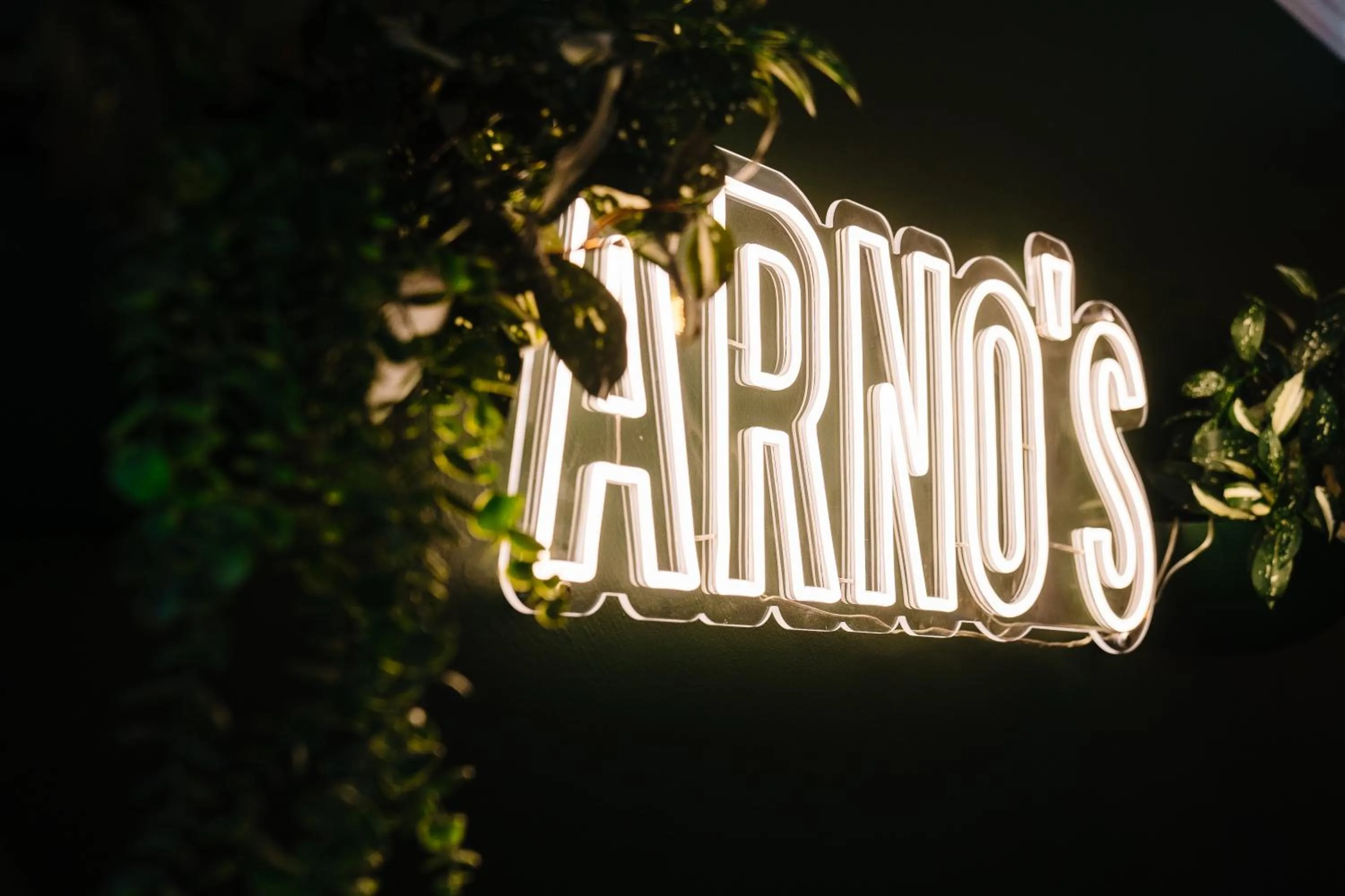 Restaurant/places to eat in Hotel Ambassadeur