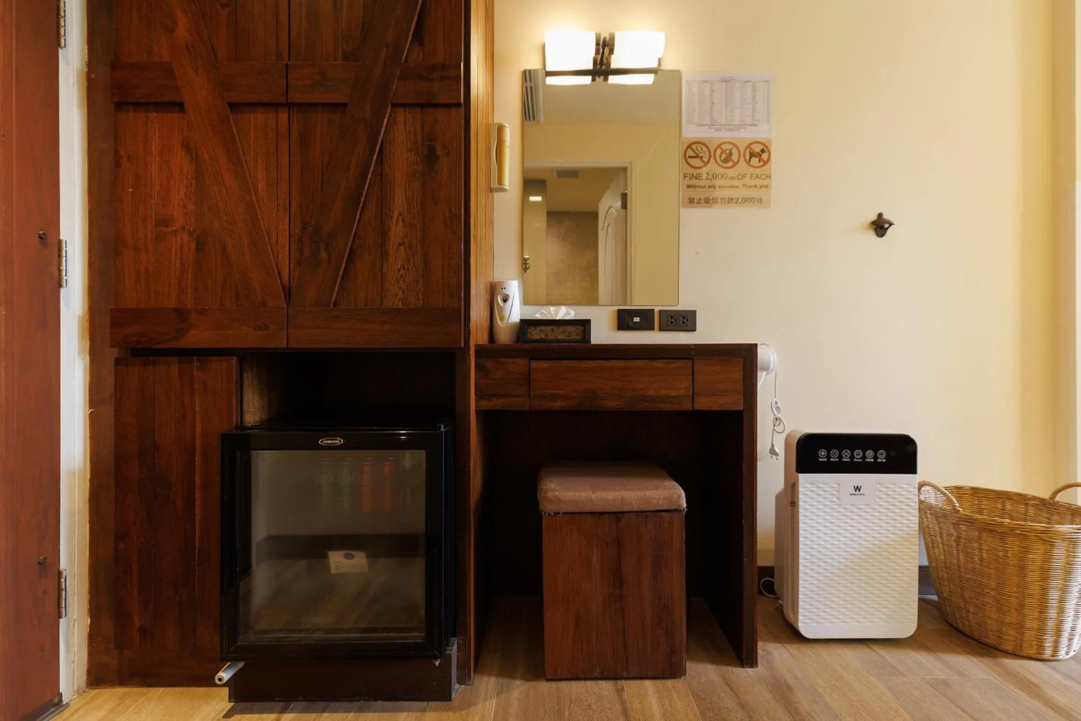 hair dryier in Le Charcoa Hotel