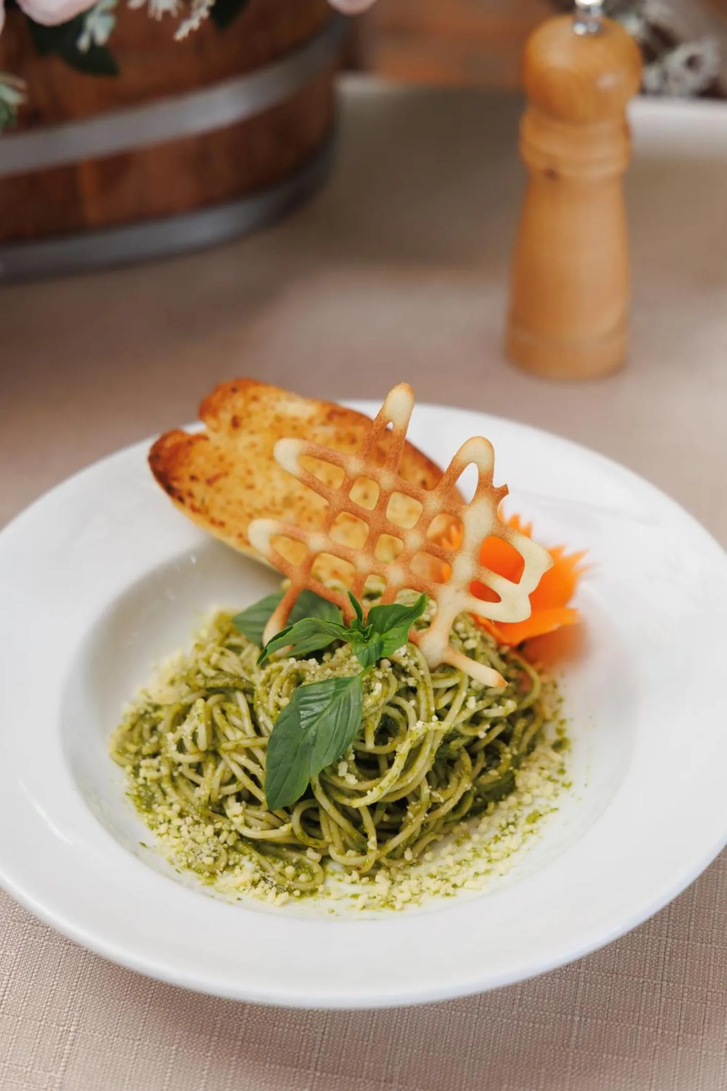 Food and drinks in Le Charcoa Hotel