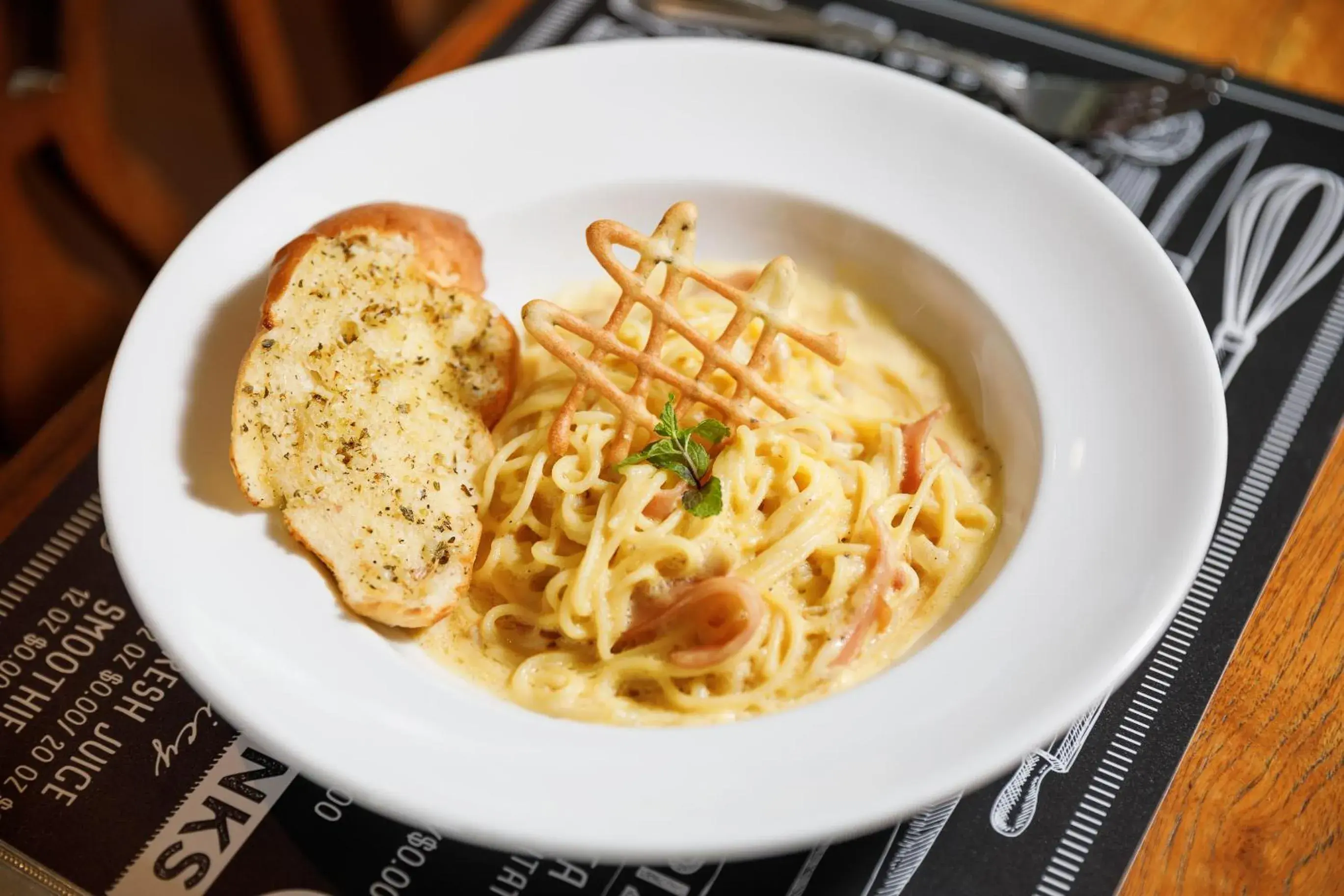 Restaurant/places to eat in Le Charcoa Hotel Restaurant/places to eat in Le Charcoa Hotel