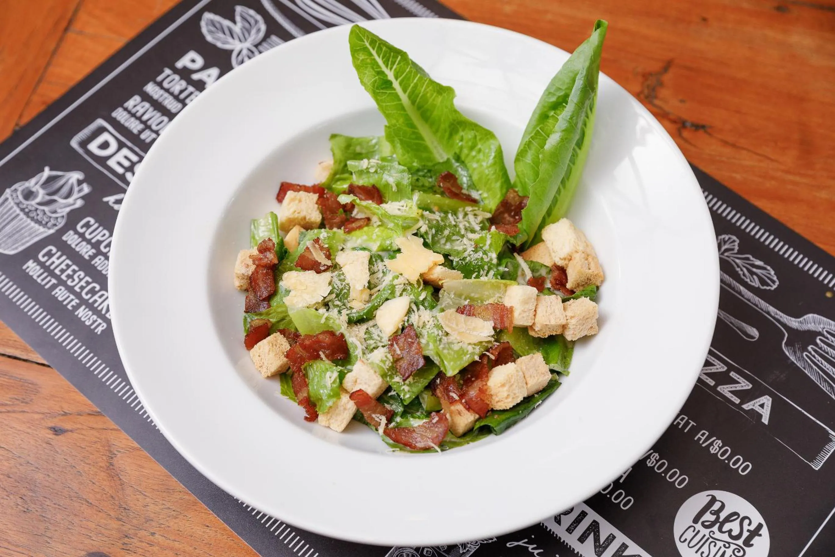 Food and drinks in Le Charcoa Hotel