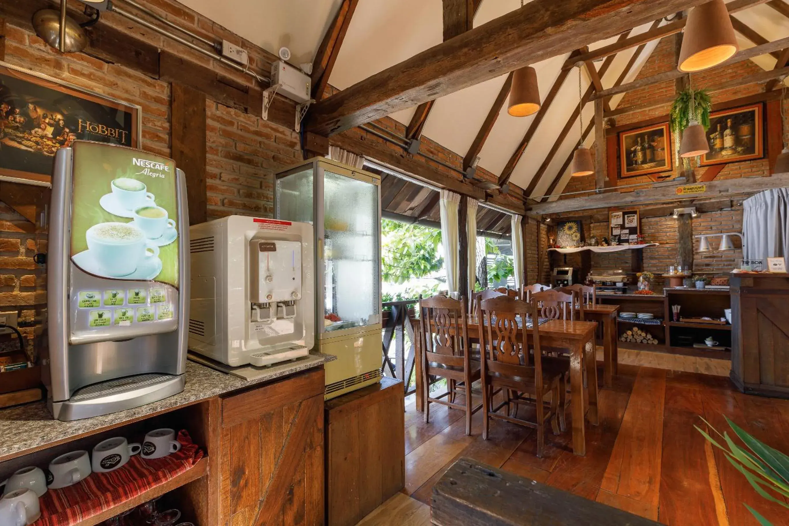 Restaurant/places to eat in Le Charcoa Hotel Restaurant/places to eat in Le Charcoa Hotel