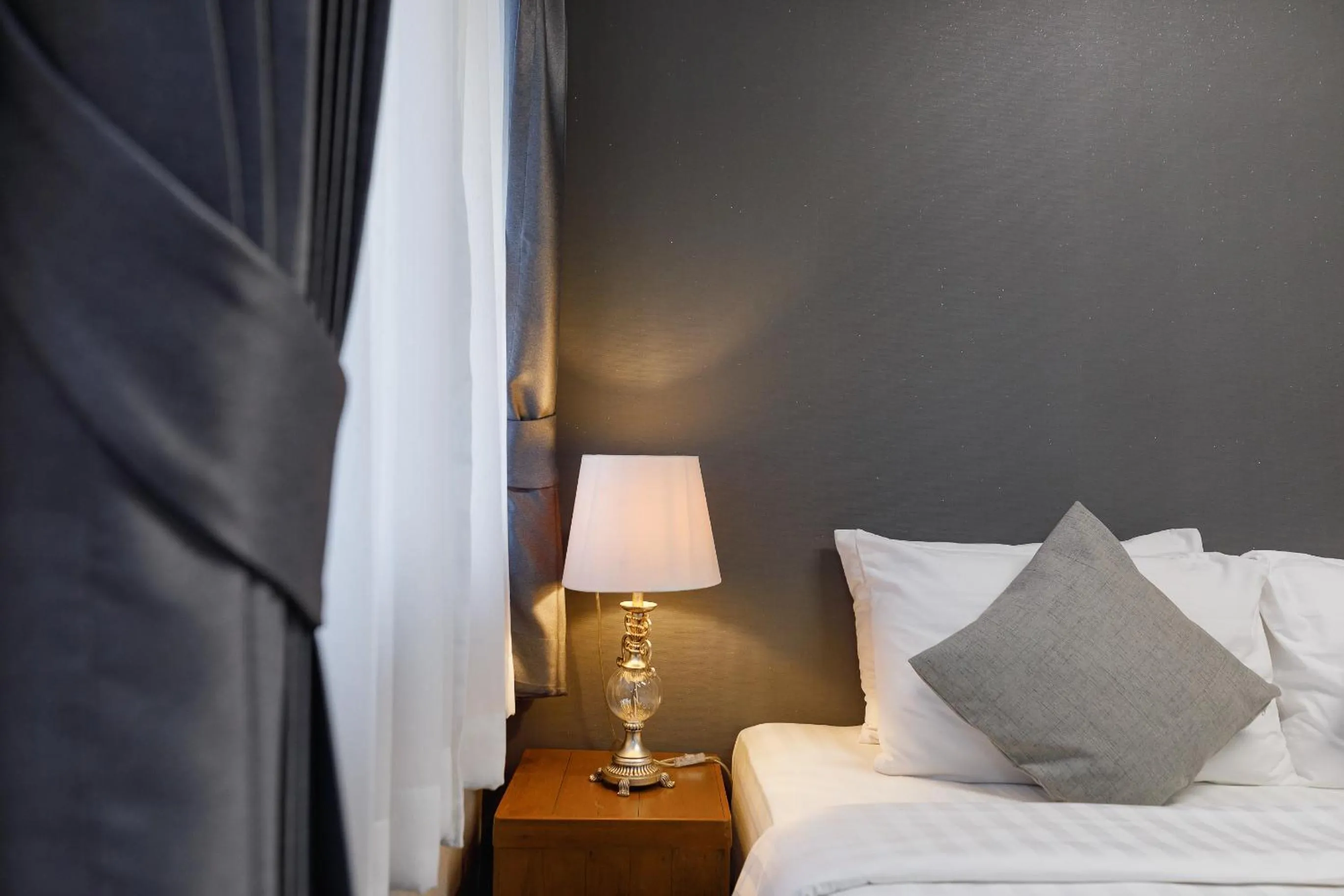 Bedroom, Bed in Le Charcoa Hotel