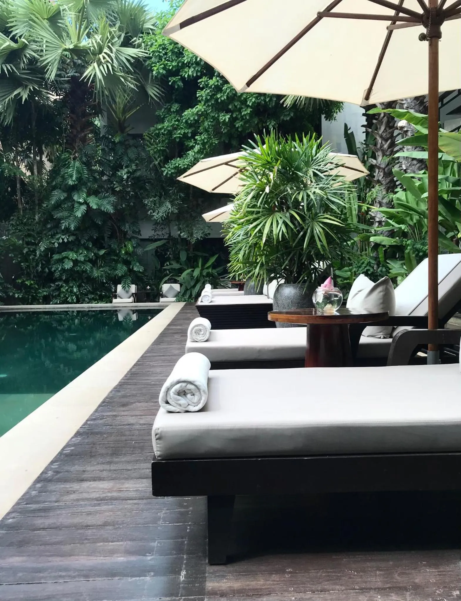 Swimming pool in Jaya House River Park Hotel