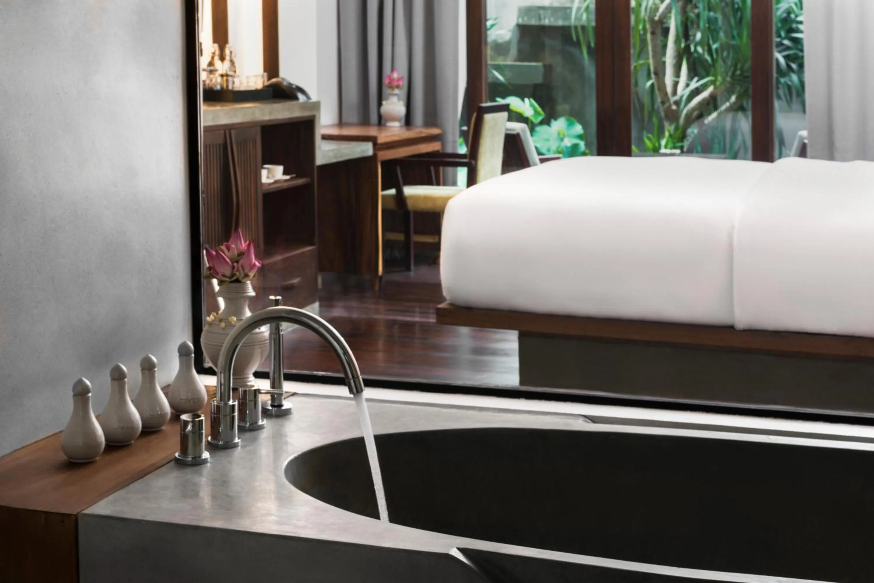 Bathroom in Jaya House River Park Hotel