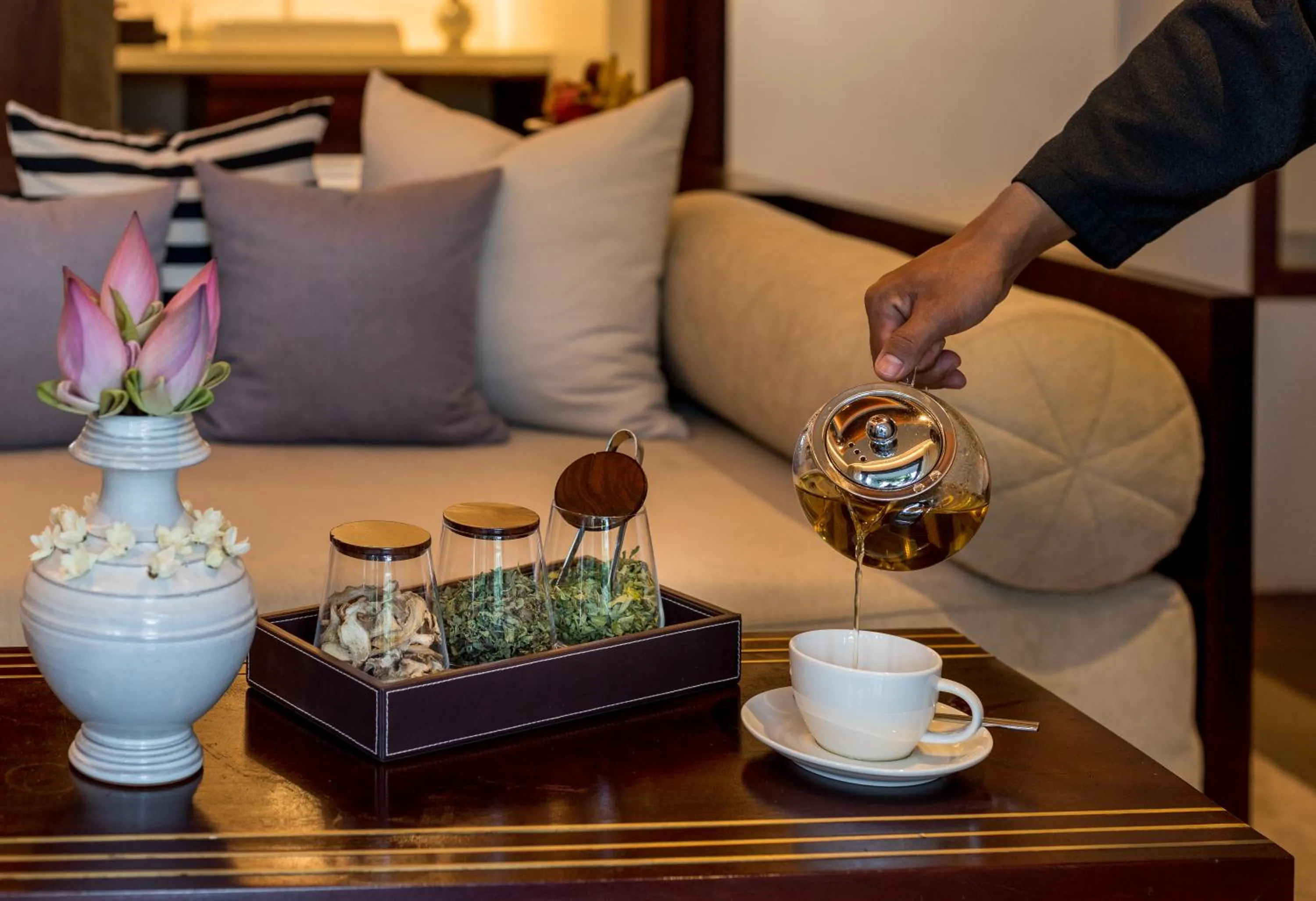 Food and drinks in Jaya House River Park Hotel