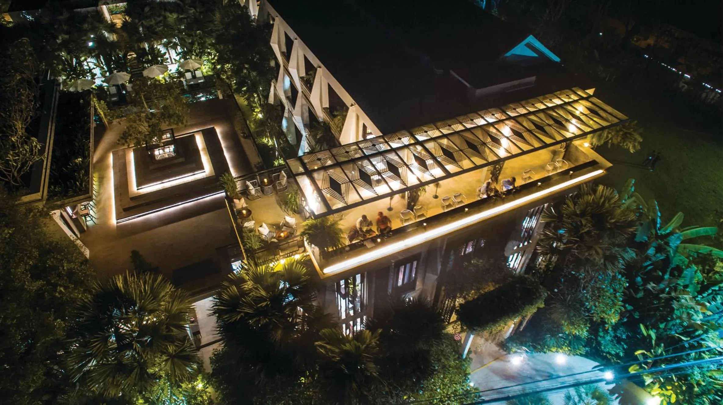 Property building in Jaya House River Park Hotel