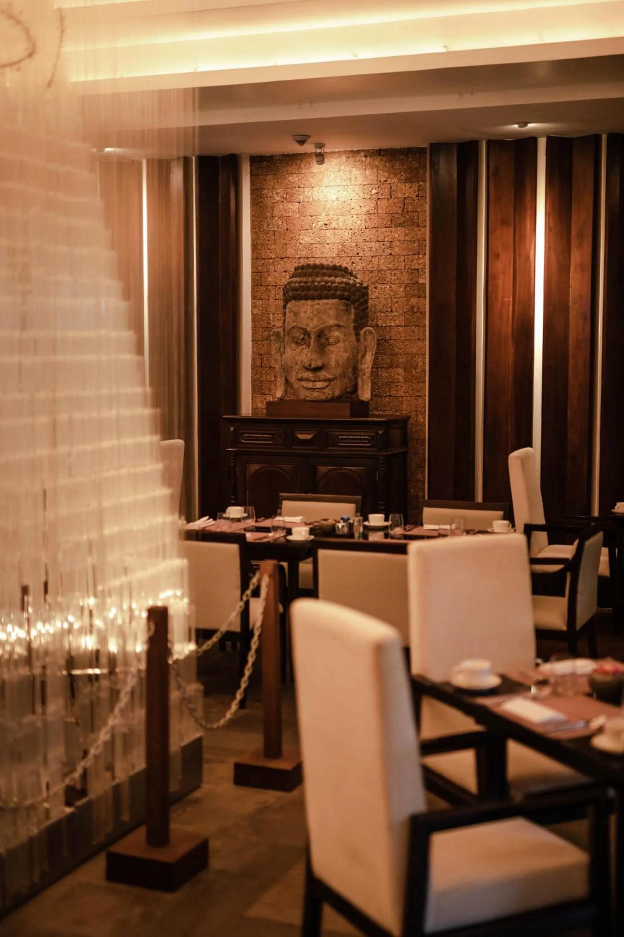 Restaurant/places to eat in Jaya House River Park Hotel