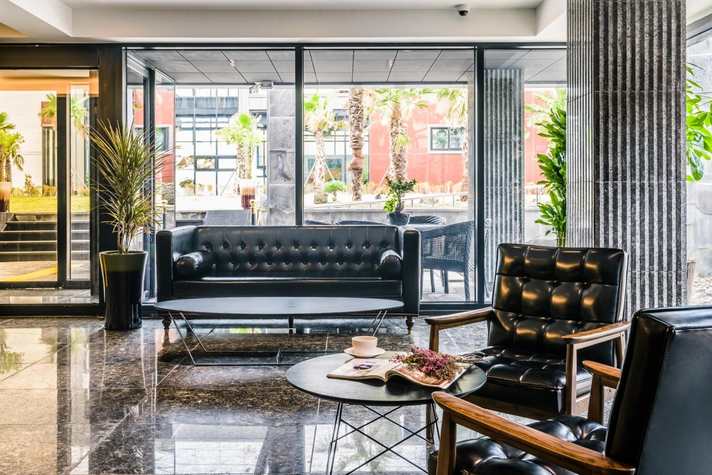 Lobby or reception in Aguila Hotel Jeju Oceano Suite