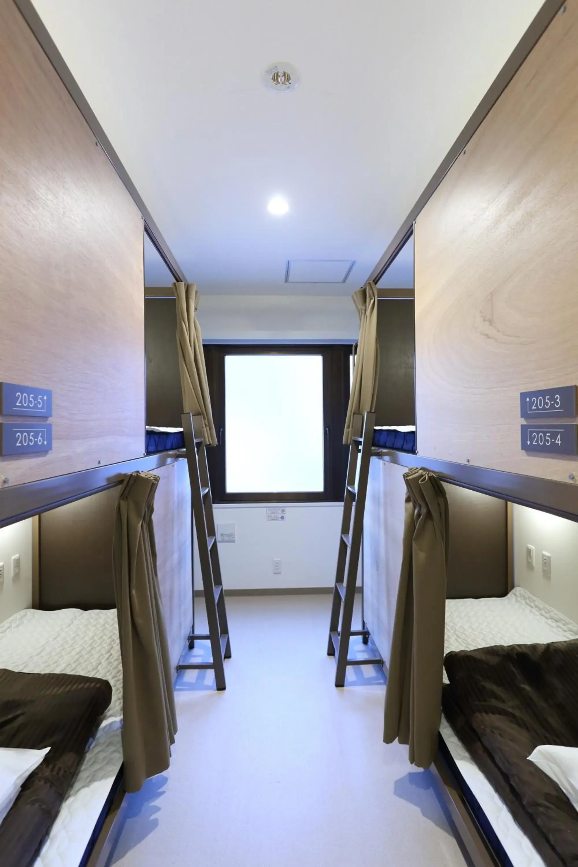 Photo of the whole room in Oak Hotel Edo Photo of the whole room in Oak Hotel Edo