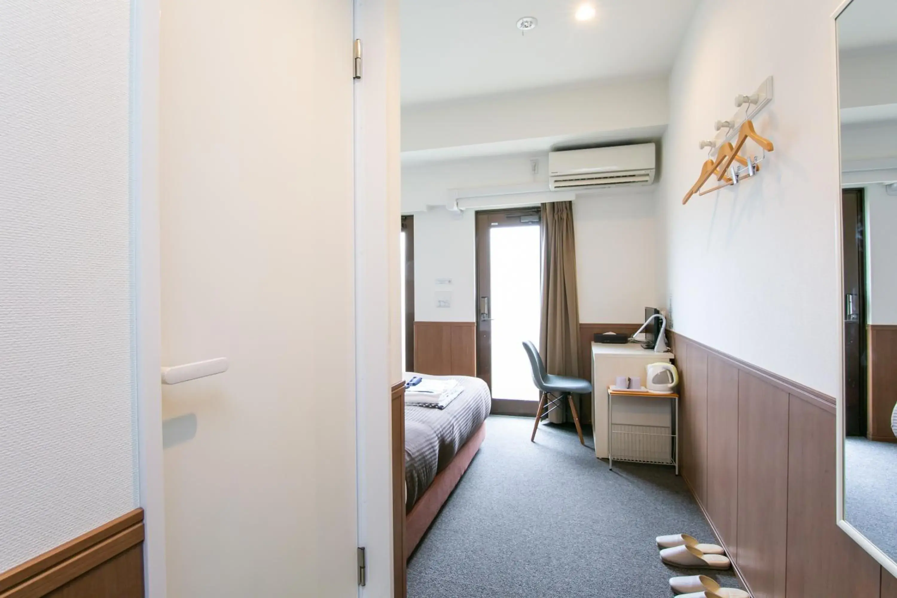 Photo of the whole room, Bed in Oak Hotel Edo Photo of the whole room, Bed in Oak Hotel Edo