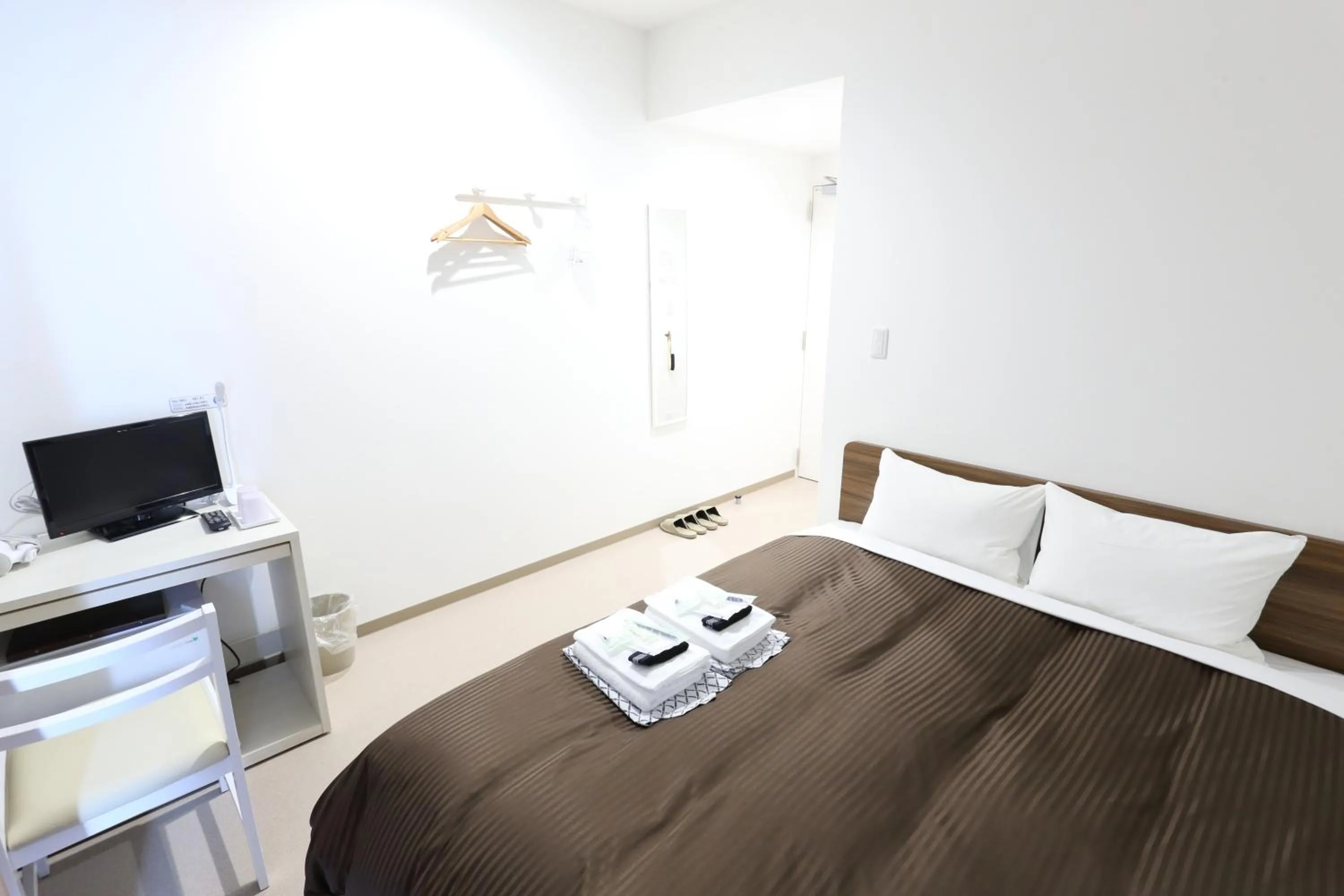 Photo of the whole room, Bed in Oak Hotel Edo