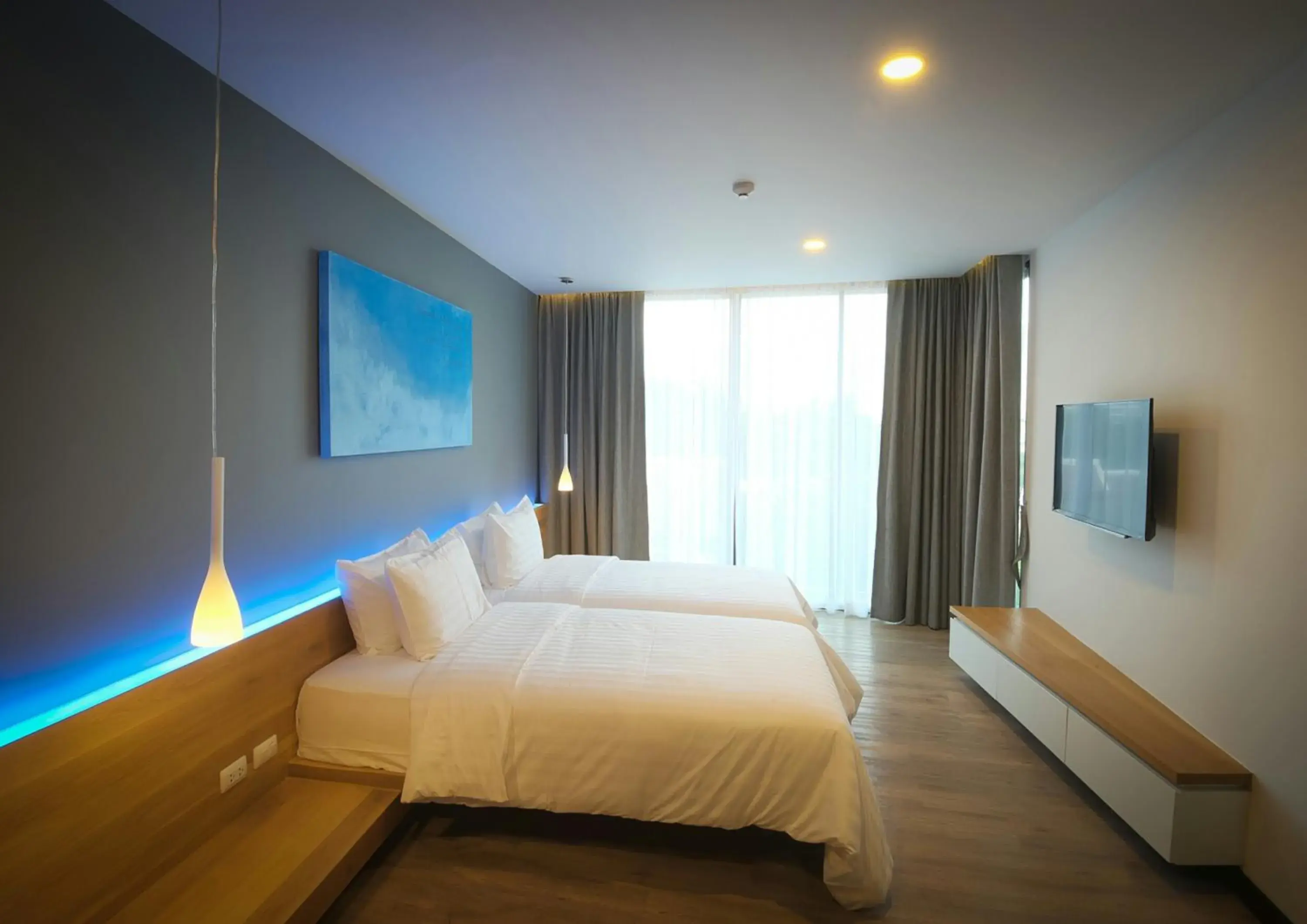 Photo of the whole room, Bed in Kalm Bangsaen Hotel Photo of the whole room, Bed in Kalm Bangsaen Hotel