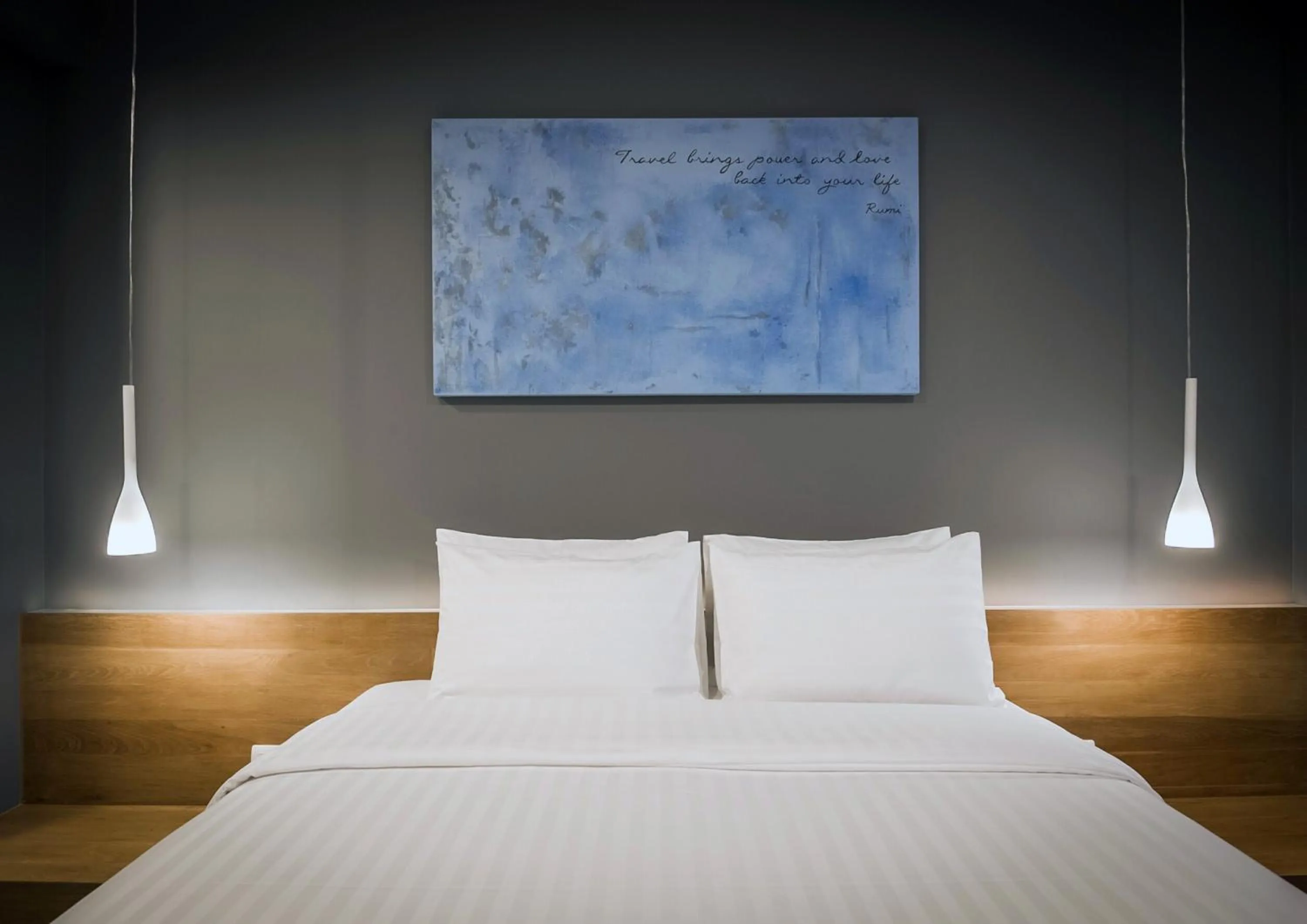 Pool view, Bed in Kalm Bangsaen Hotel